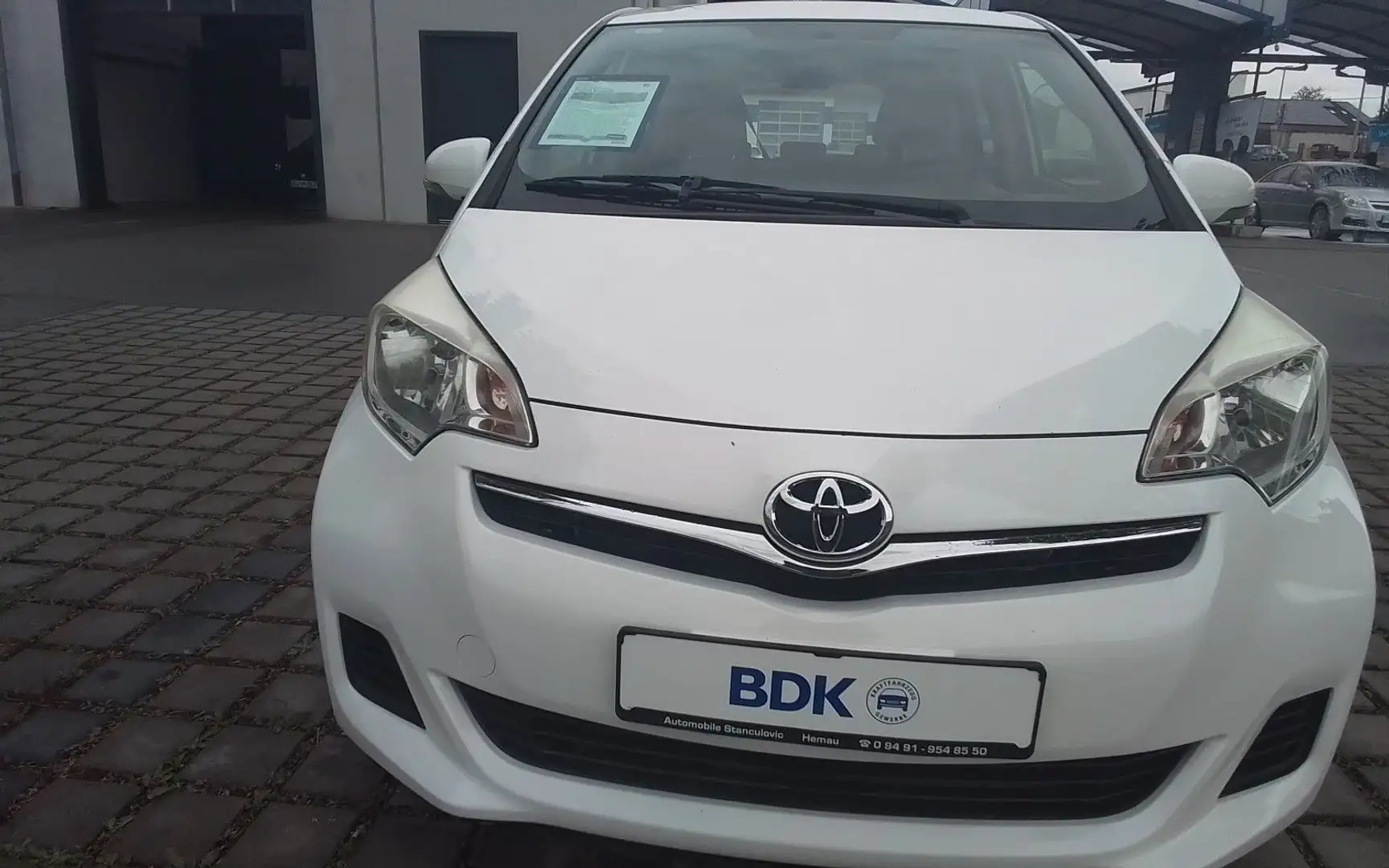Toyota Verso-S Alb - 1