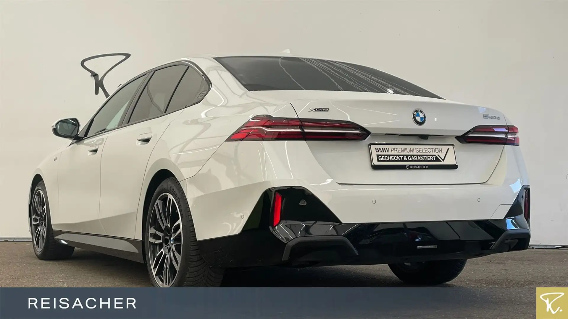 BMW 540 d A xDrive Lim M-Sport LCPRO ACC 360° HUD 19" Weiß - 2