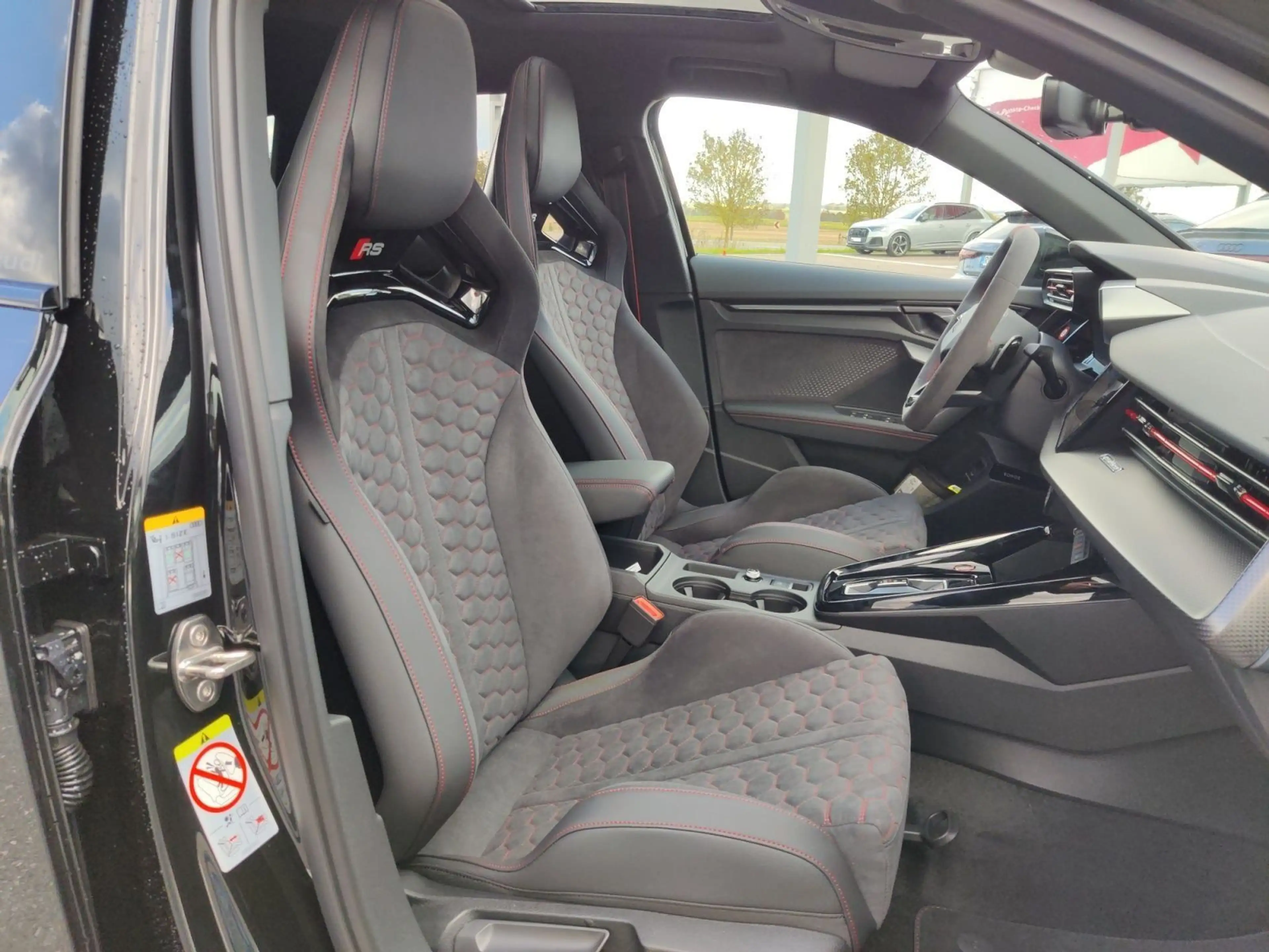 Audi RS3 RS-Exterieurpaket, 280 km/h, RS-S — photo 12