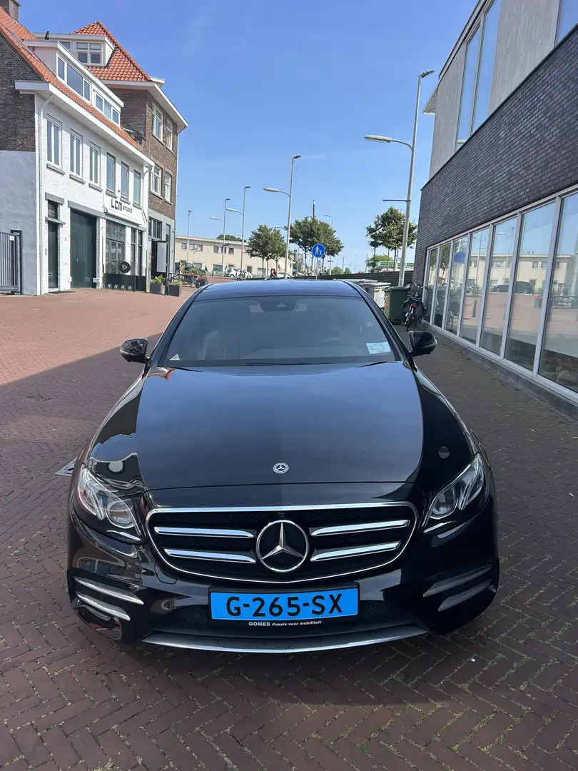 Mercedes-Benz E 220 Bns Sol. AMG Zwart - 1