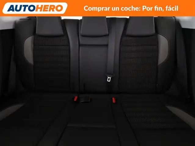 Peugeot 2008 view 16