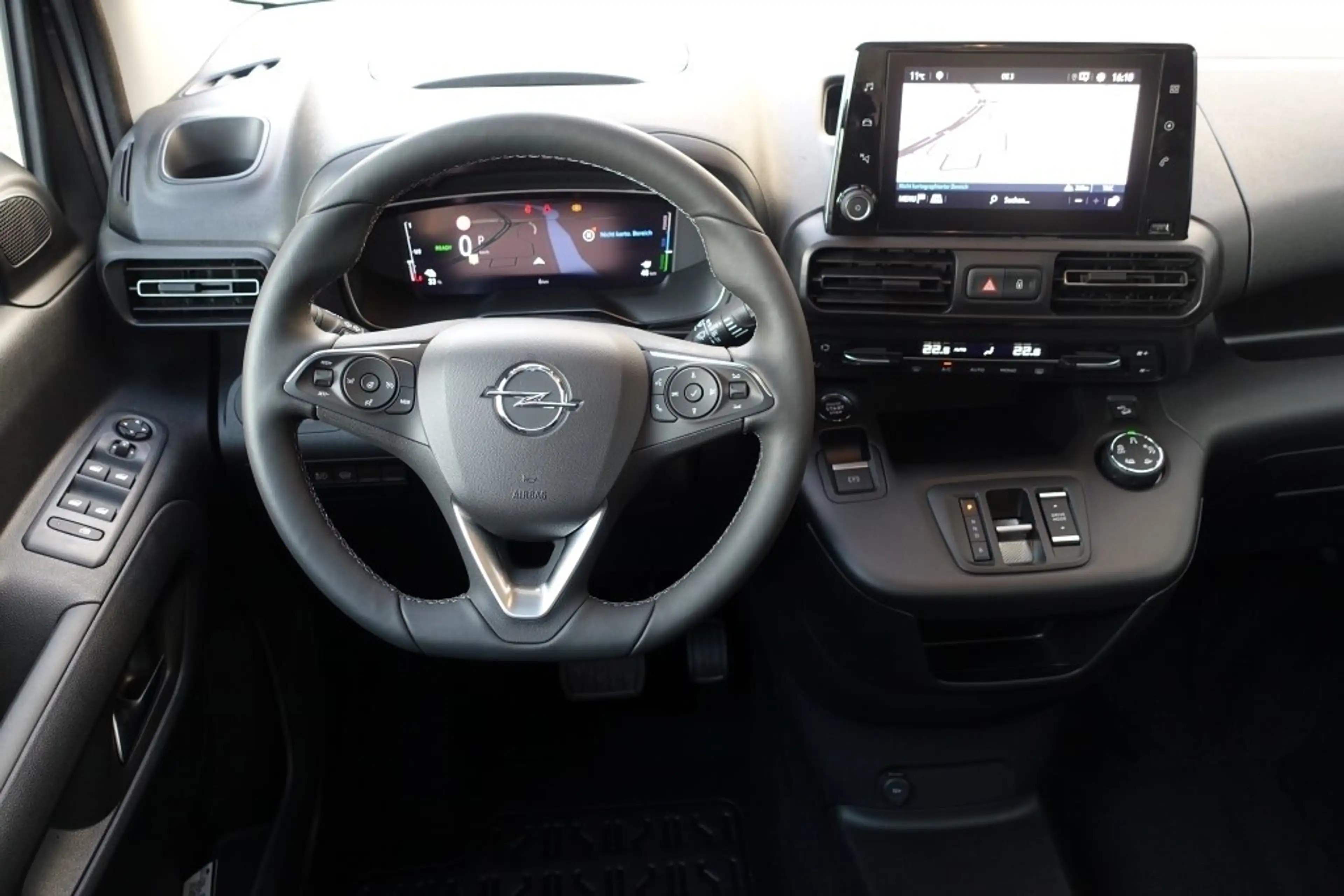 Opel Combo Life e-Combo Life L 50 kWh Elegance Plus — photo 5