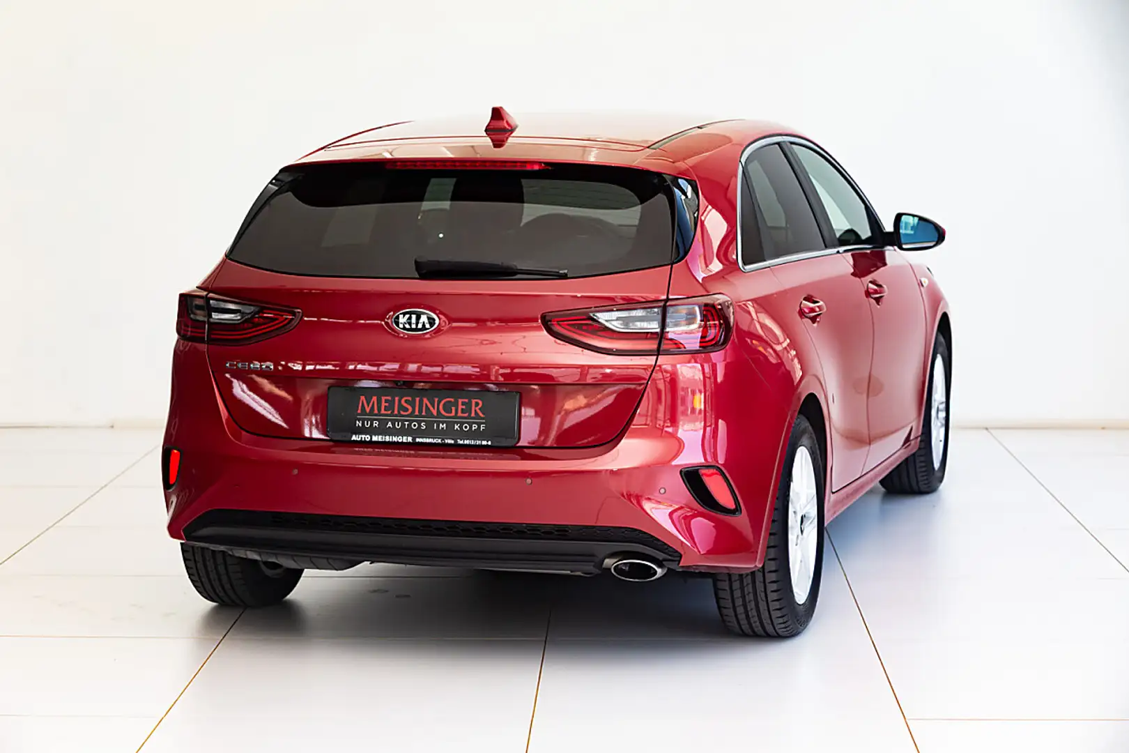 Kia Ceed / cee'd ceed 1,6 CRDi ISG Silber Rot - 2