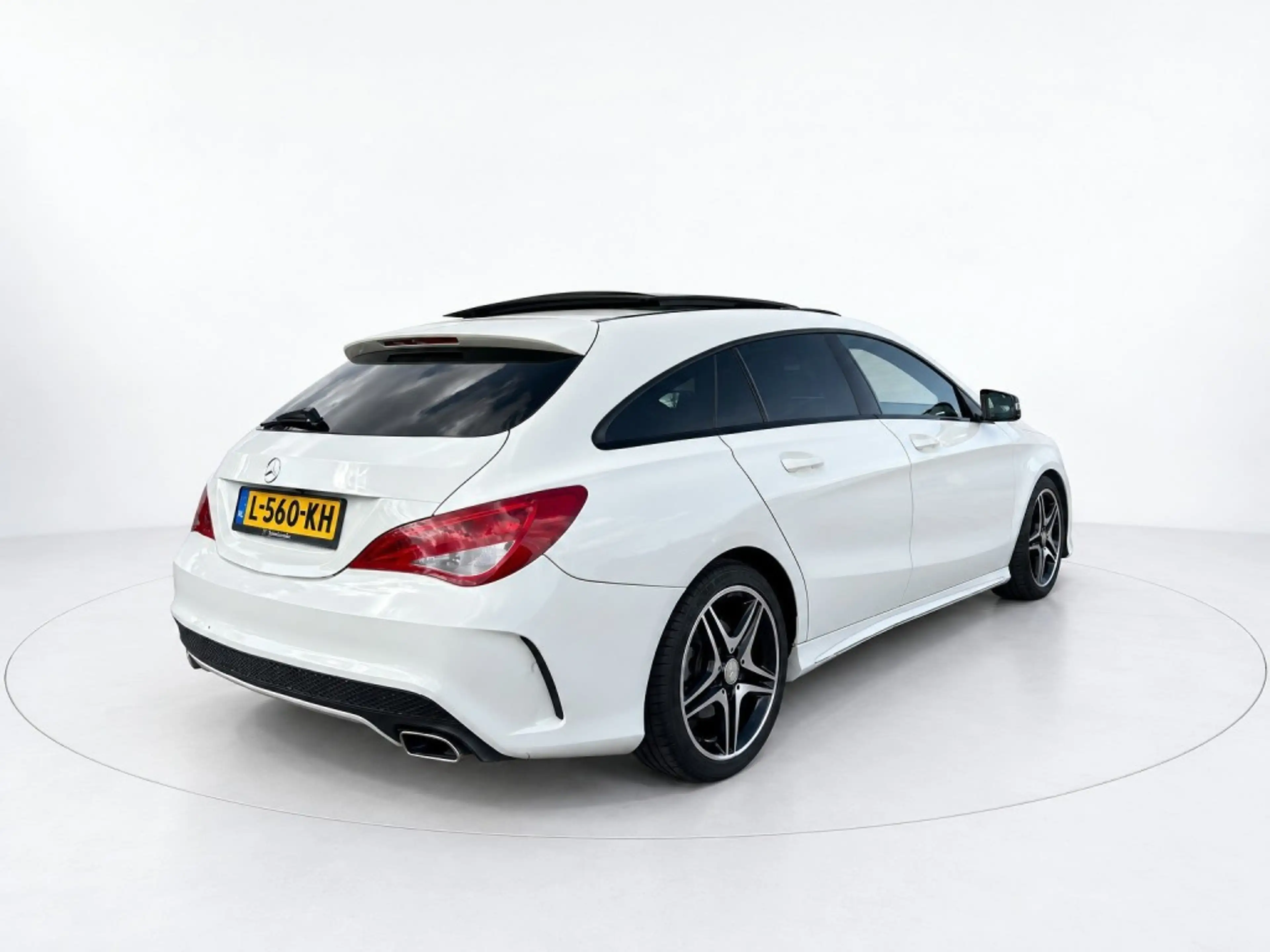 Mercedes-Benz CLA 180 180 Shooting Brake, AMG Pano, Cruise, Harman Kardo — photo 6