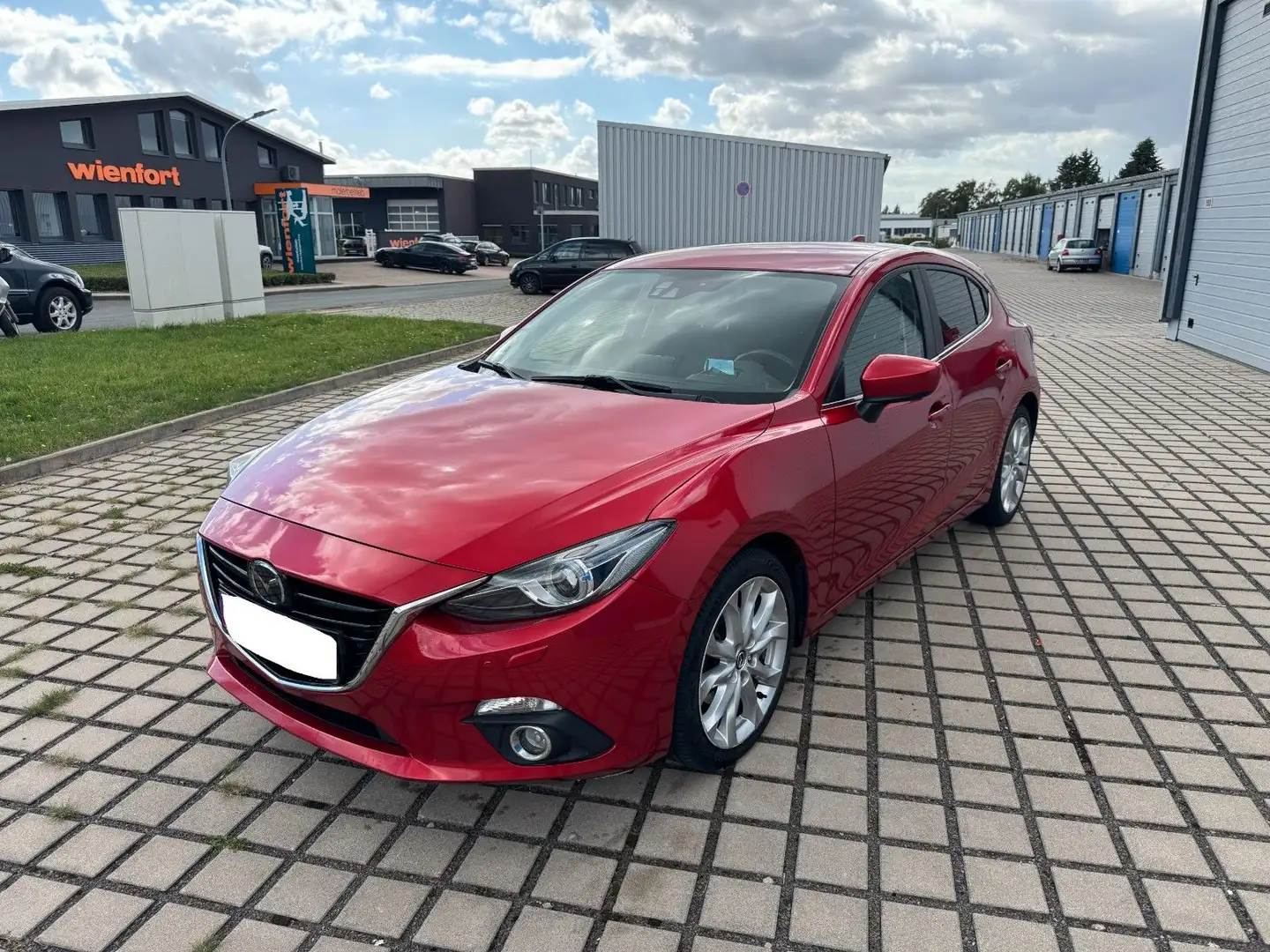 Mazda 3 Lim. Sports-Line*BOSE*HEAD UP*KEYLESS GO* Rot - 1