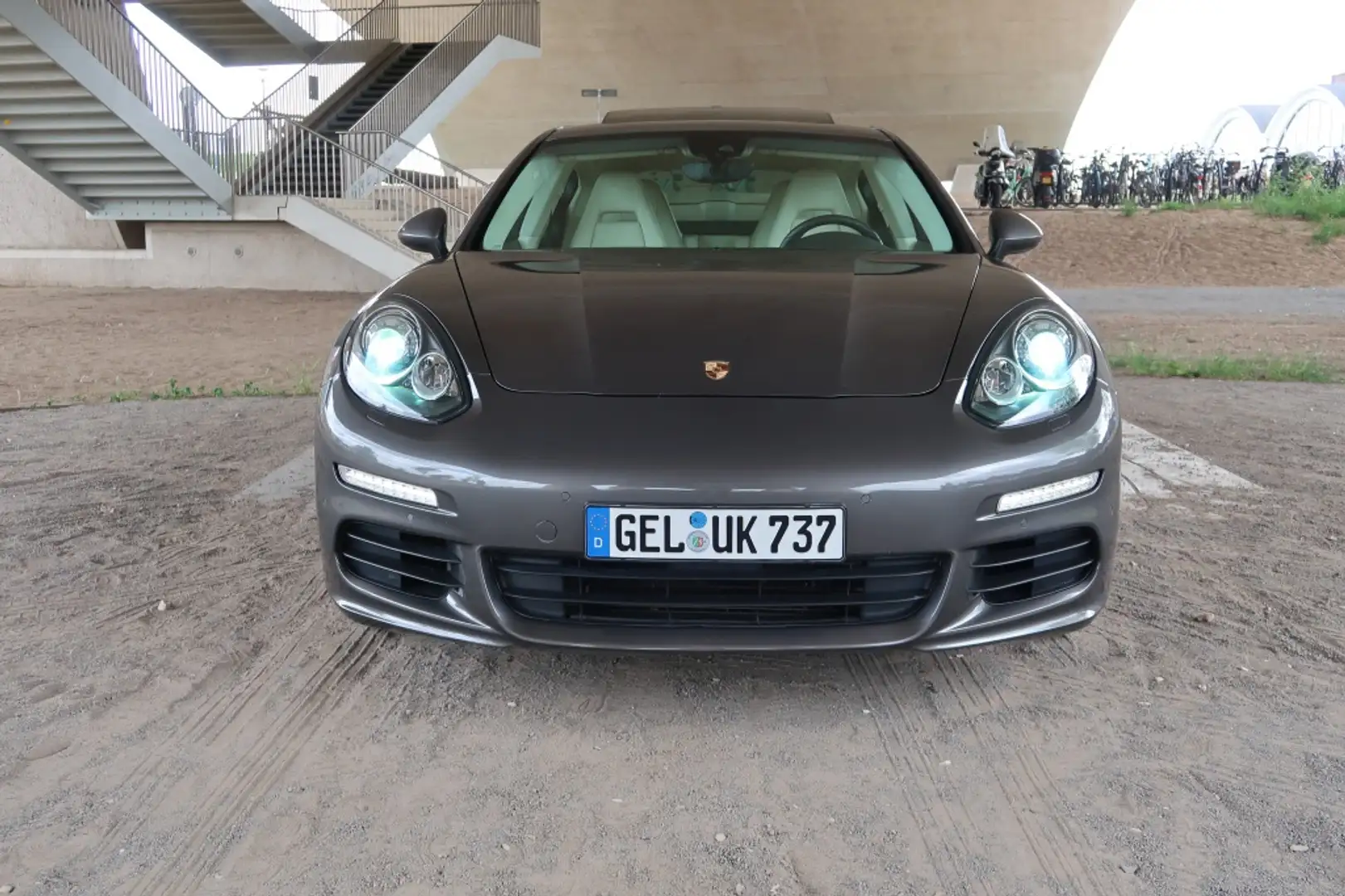 Porsche Panamera 3.0 Diesel 250 pk, Schuifdak 115.140 KM Grijs - 2