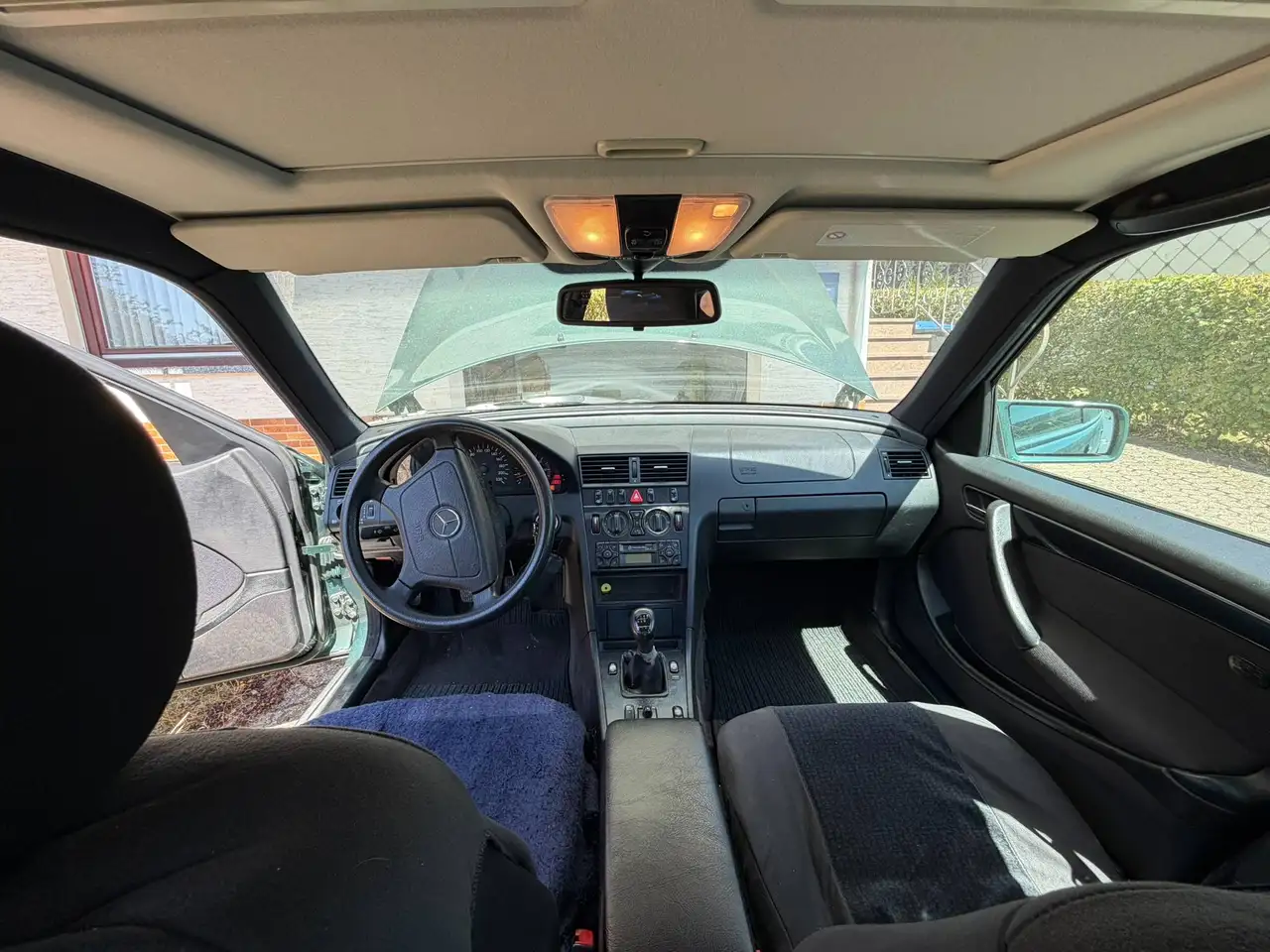 Mercedes-Benz 220 Esprit, foto 6
