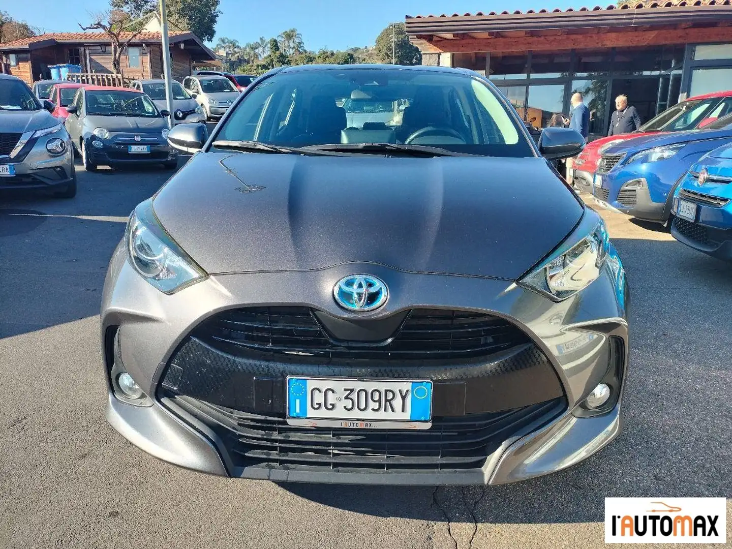 Toyota Yaris 1.5h Business Grigio - 2