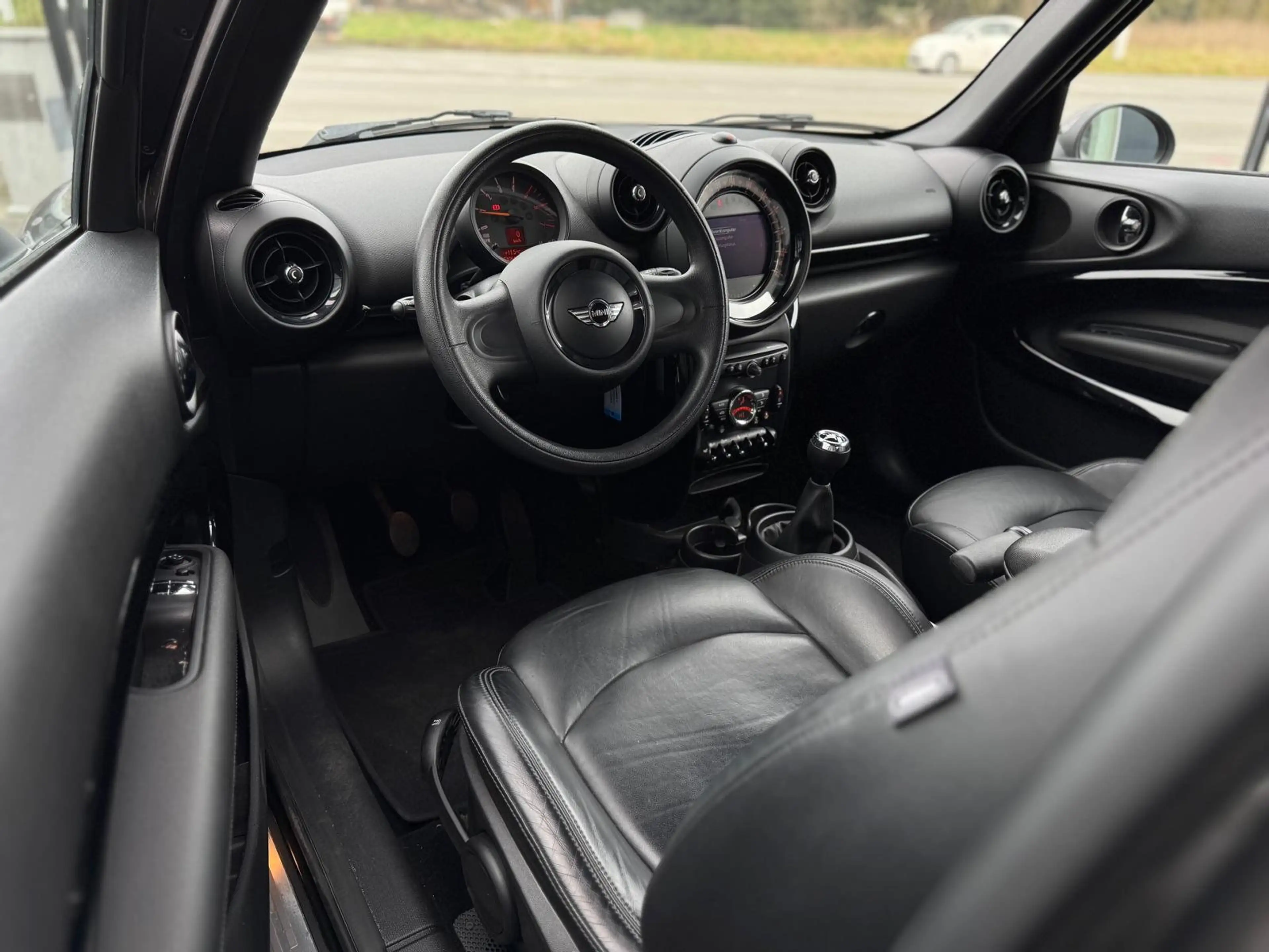 MINI Cooper D Paceman 1.6 / NAVI / ZET. VERW / LEATHER / EURO 6 / SFEERL — photo 13
