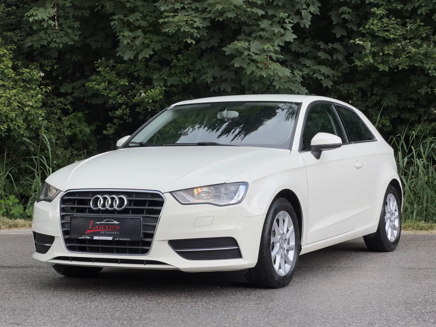 Audi A3 1,4 TFSI Attraction ISOFIX*KLIMAAUTOMATIK* Weiß - 1