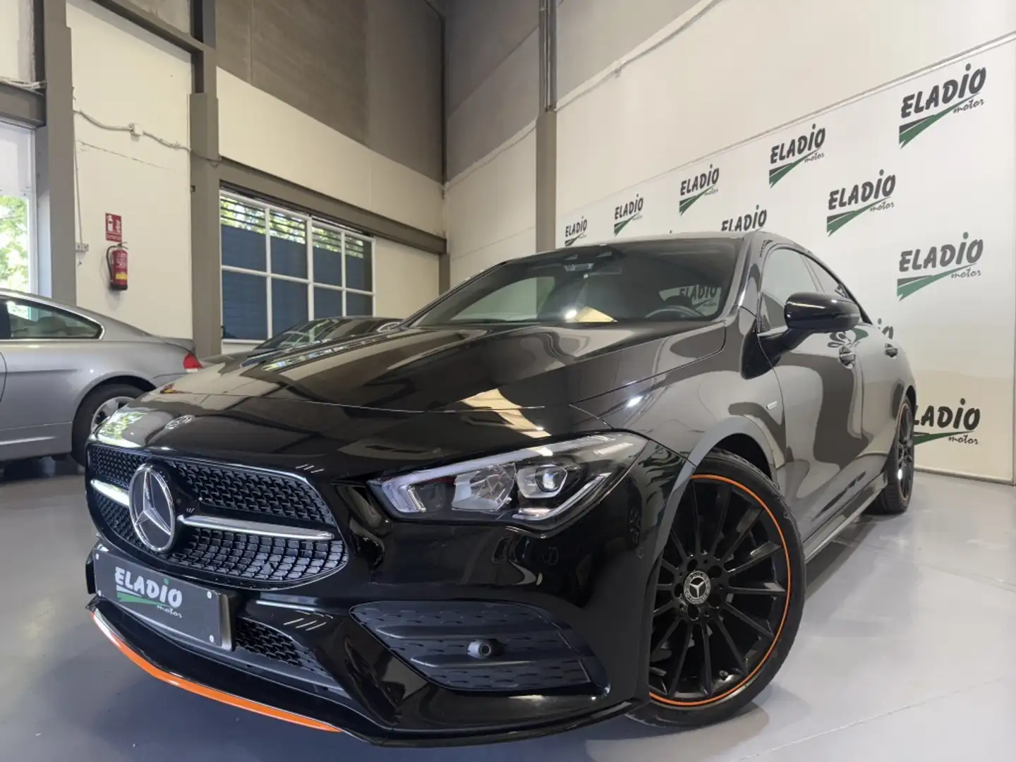 Mercedes-Benz CLA 220 220d Negro - 1
