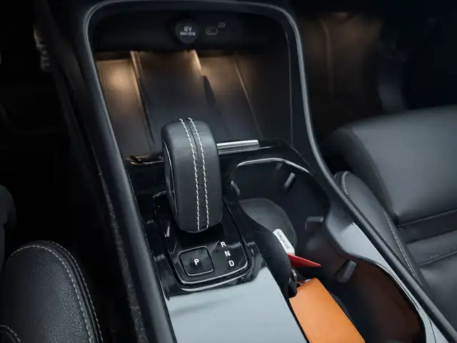Volvo XC40 view 27