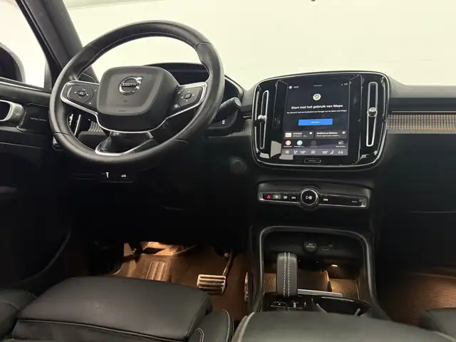 Volvo XC40 view 20