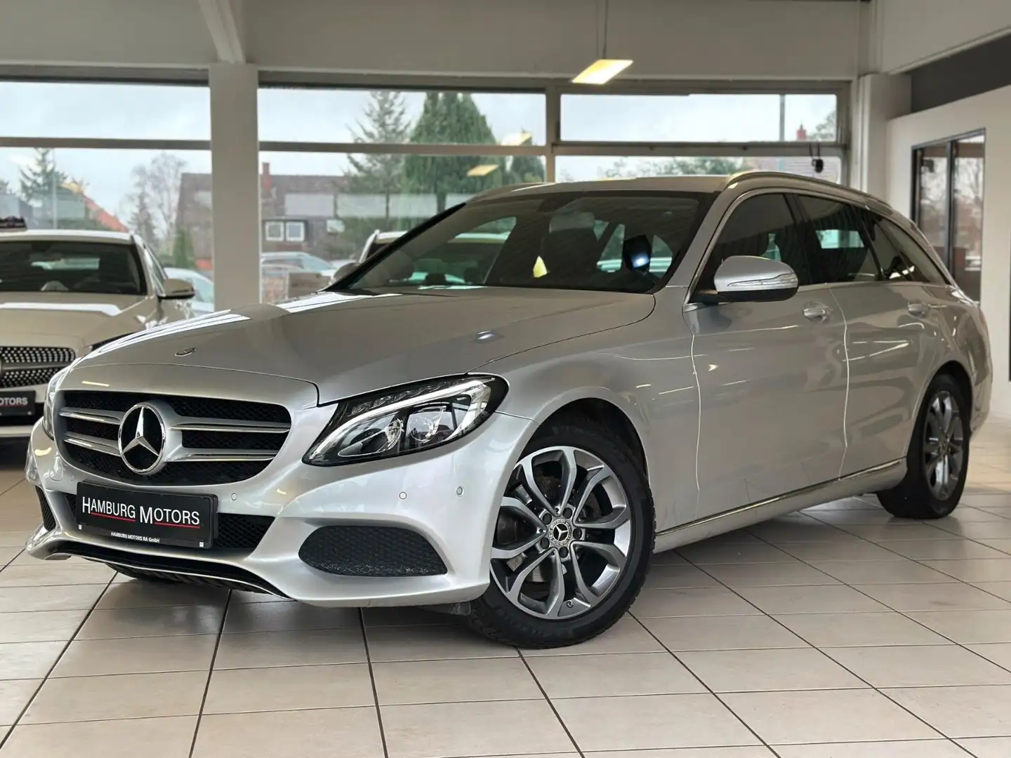 Mercedes-Benz C 180 T CGI 7G-Tronic Avantgarde AHK/LEDER/NAVI Silber - 2