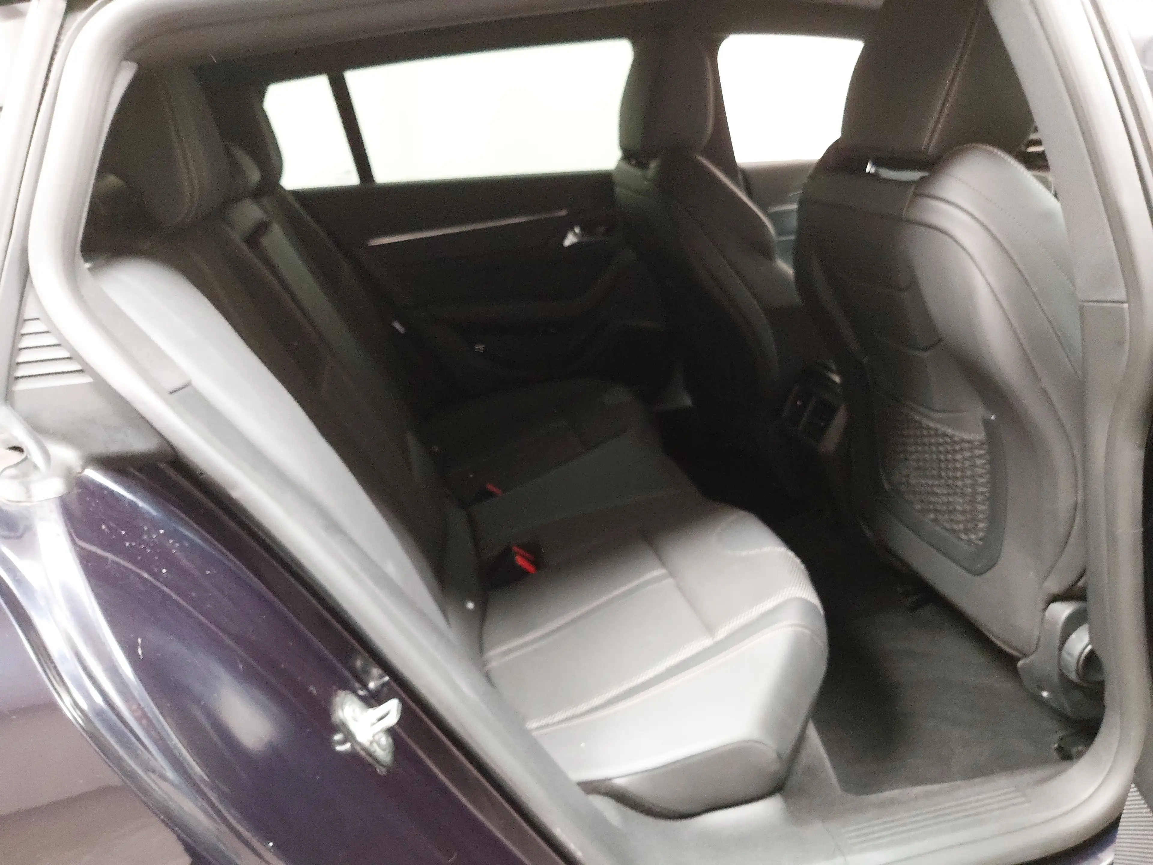 Peugeot 508 508 T-LEDER KLIMAAUT LED RADIO MFL PANO SHZ VC PDC Navi — photo 12
