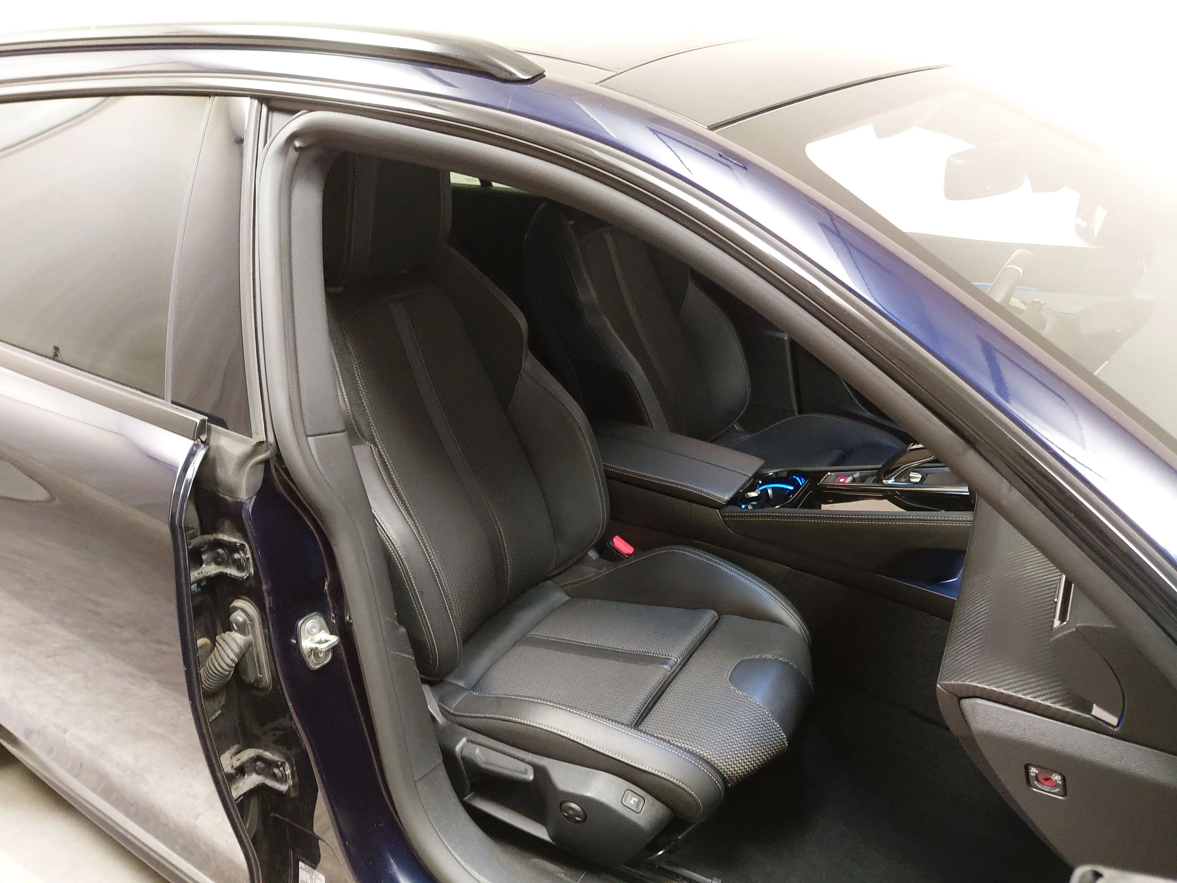 Peugeot 508 508 T-LEDER KLIMAAUT LED RADIO MFL PANO SHZ VC PDC Navi — photo 10