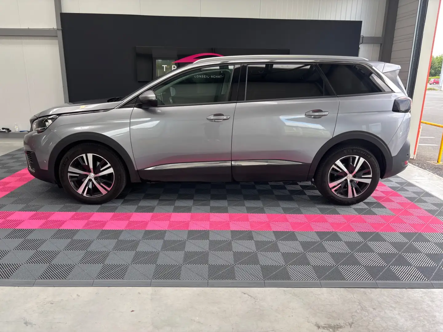 Peugeot 5008 Allure Grijs - 2