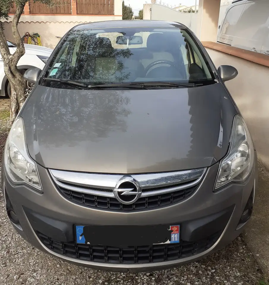 Opel Corsa 1.4 - 100 ch Twinport Cosmo