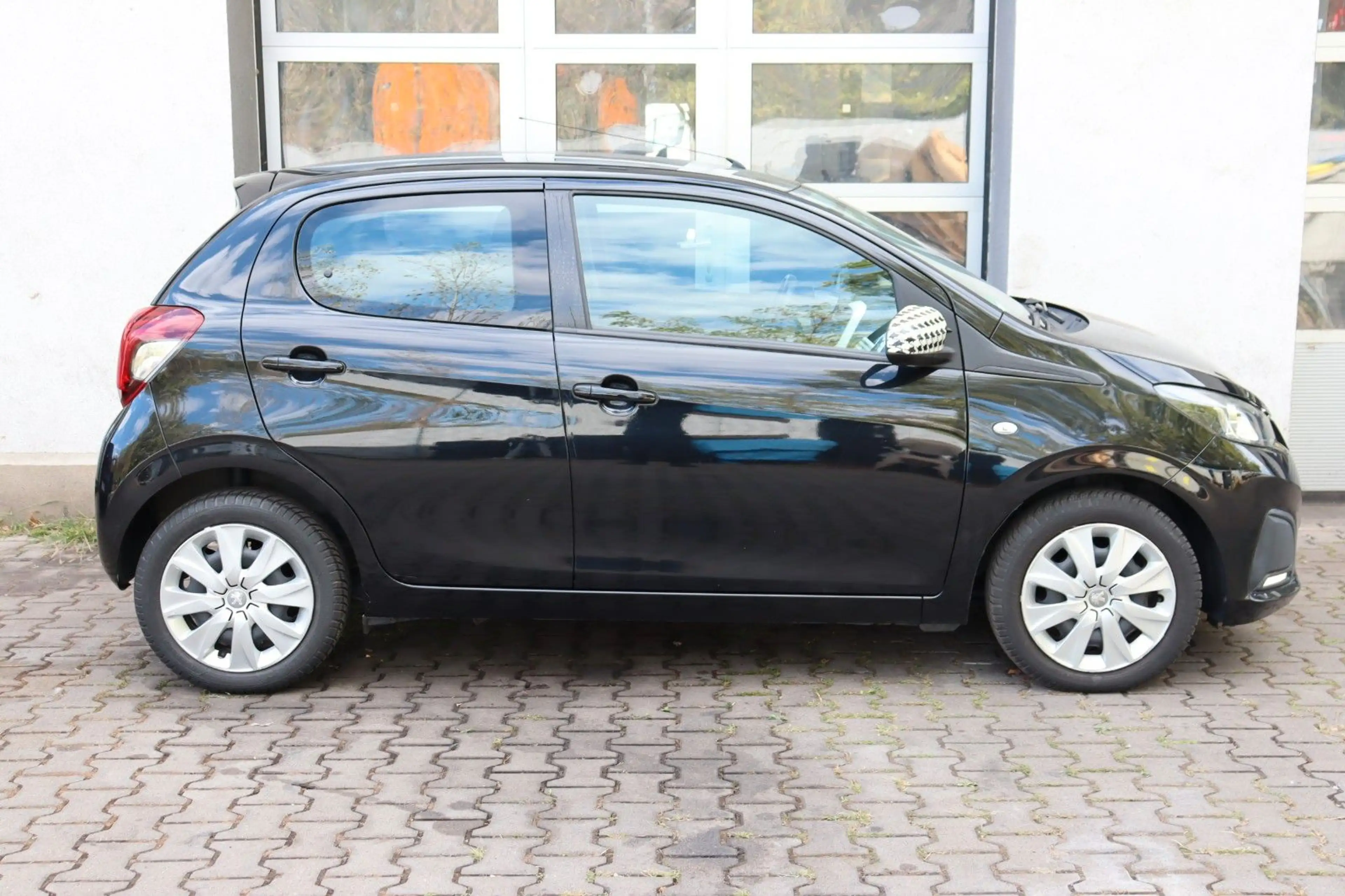 Peugeot 108 Active — photo 4