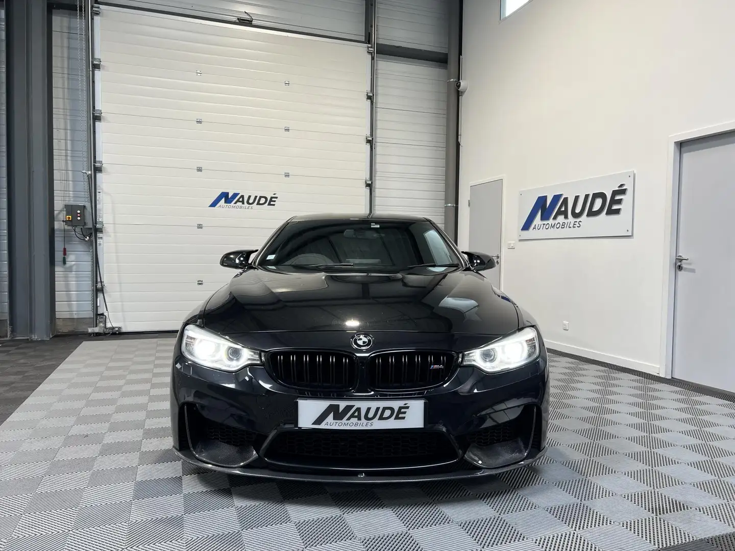 BMW M4 Coupé F82 3.0 431ch DKG7 RHD - Immatriculation Fra Black - 2