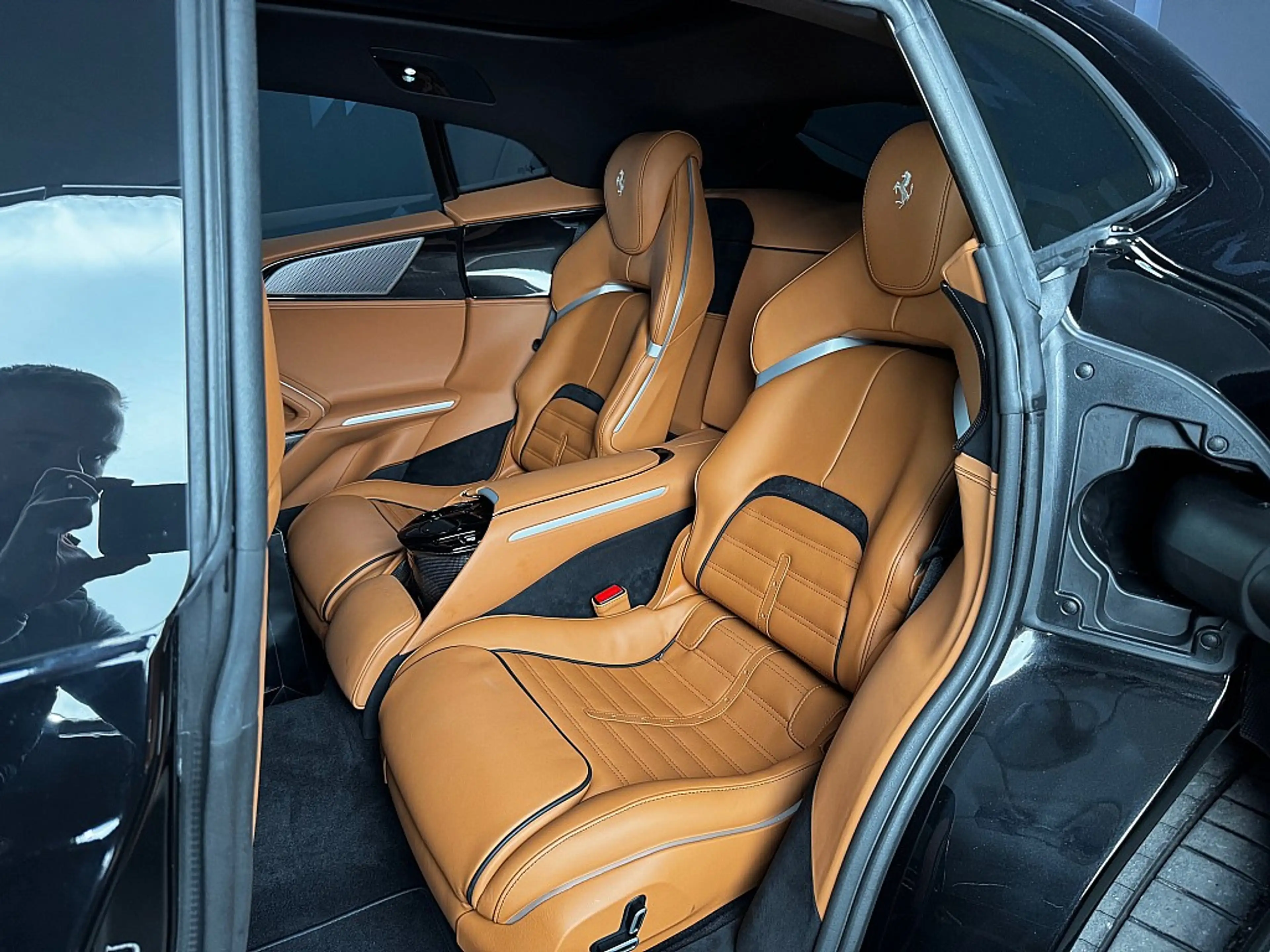 Ferrari Purosangue — photo 8