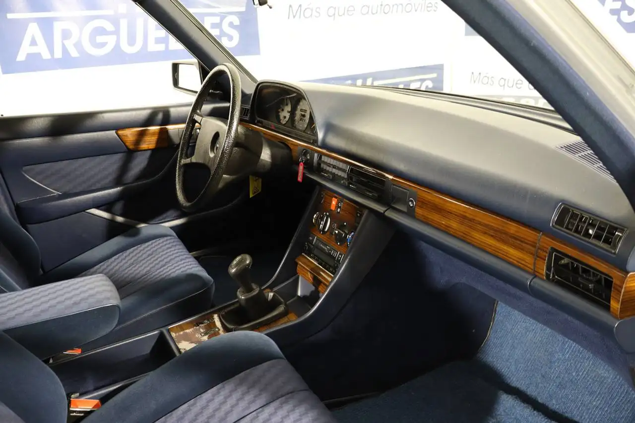 Mercedes-Benz 280 S, foto 9