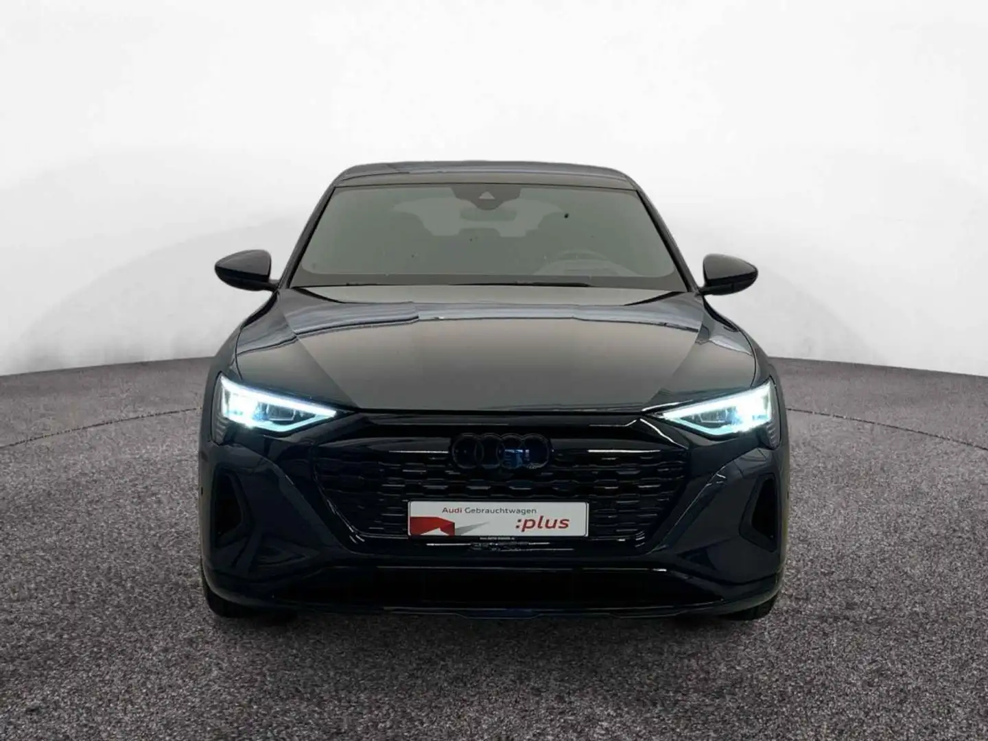 Audi Q8 e-tron advanced 55 S line qua *LUFT*AHK*HdUp* Grau - 2
