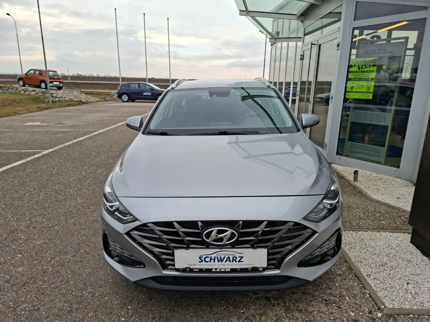 Hyundai i30 Kombi - PD 1,6 CRDi i-Line Plus Silber - 2