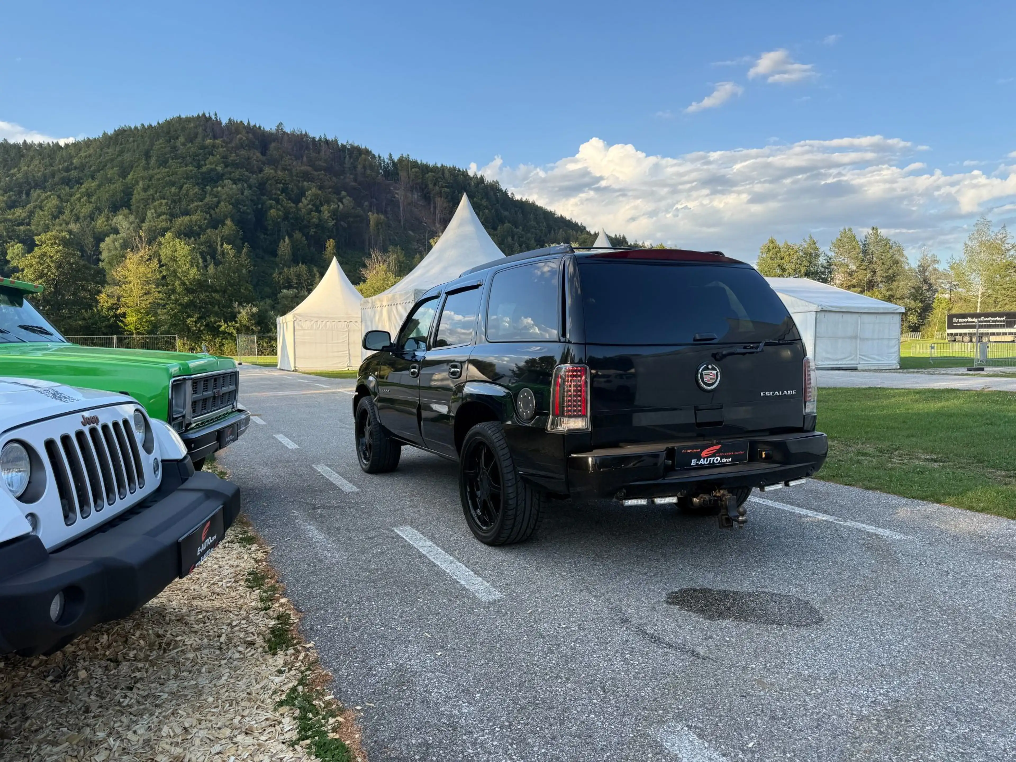 Cadillac Escalade 6.0 V8 Aut. *ÖSTERR. TYPISIERT *GEPFLEGTER ZUSTAN — photo 7