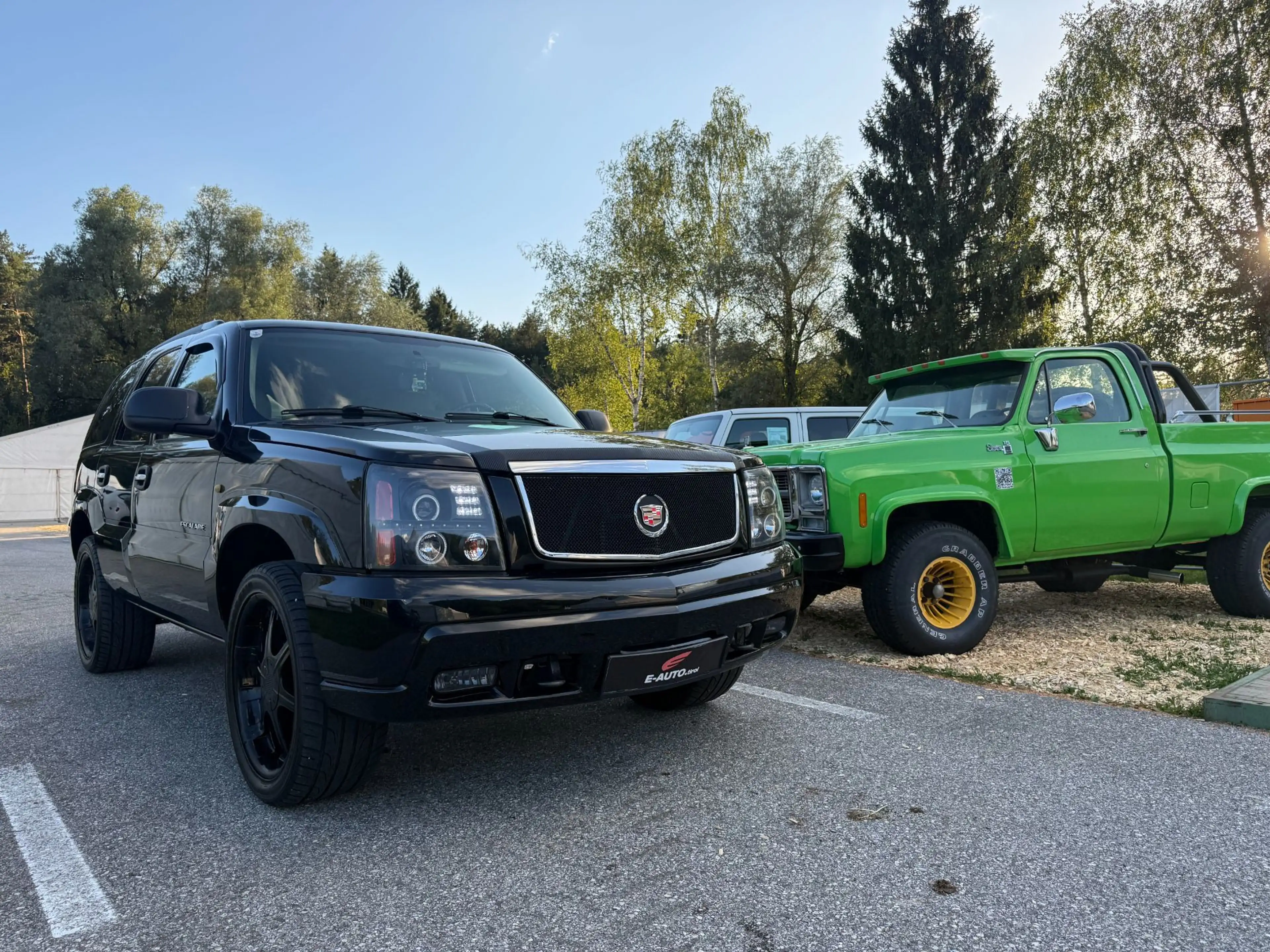 Cadillac Escalade 6.0 V8 Aut. *ÖSTERR. TYPISIERT *GEPFLEGTER ZUSTAN — photo 4
