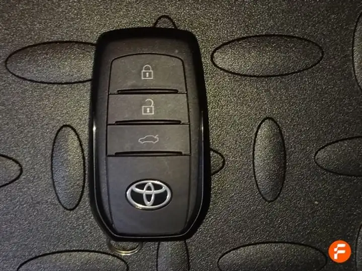 Toyota Corolla Cross Hybrid 140 Style 2025, foto 30