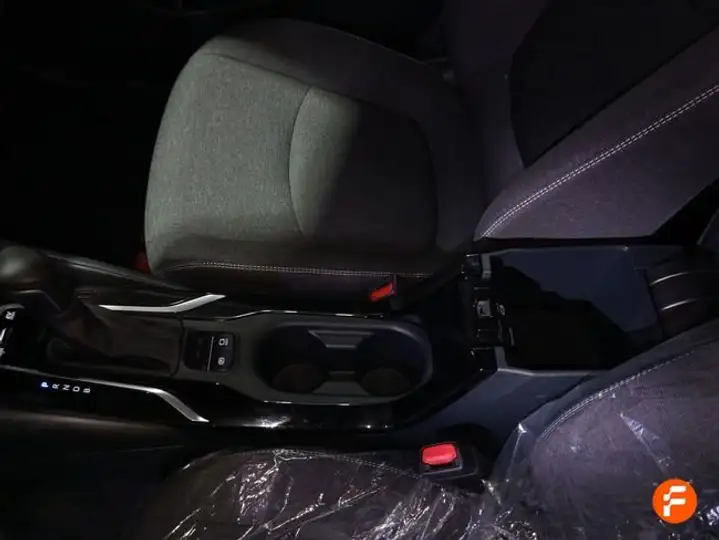 Toyota Corolla Cross Hybrid 140 Style 2025, foto 26