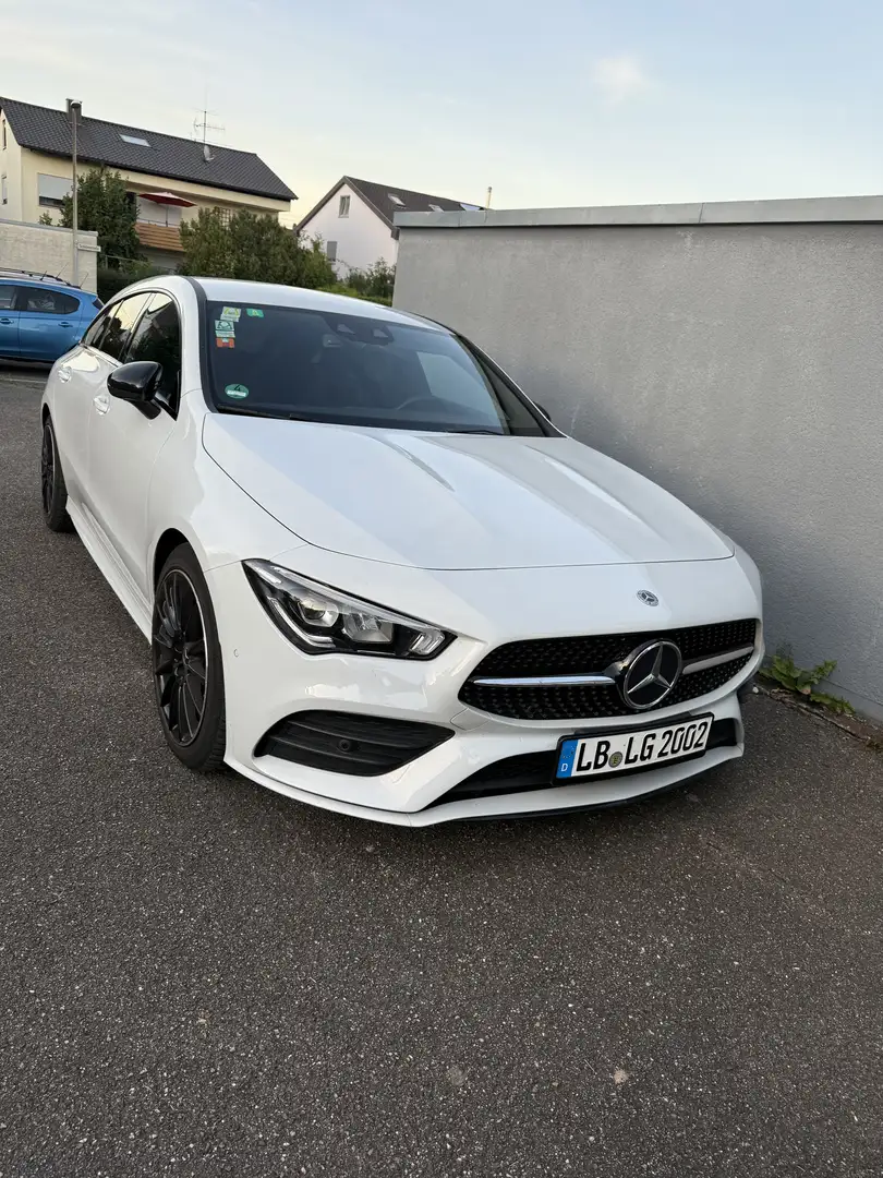 Mercedes-Benz CLA 200 Shooting Brake d Premium auto - 2