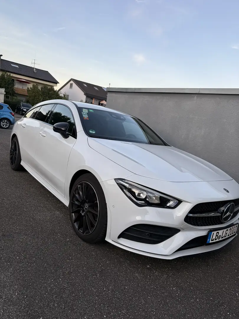 Mercedes-Benz CLA 200 Shooting Brake d Premium auto - 1