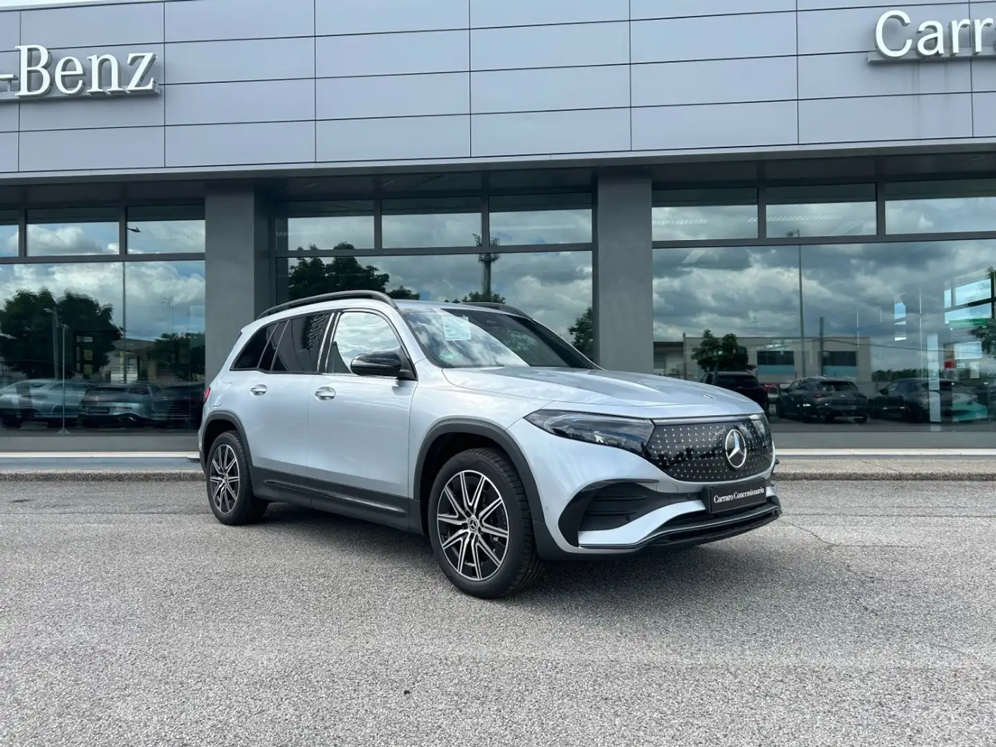 Mercedes-Benz EQB 250 + Argento - 1