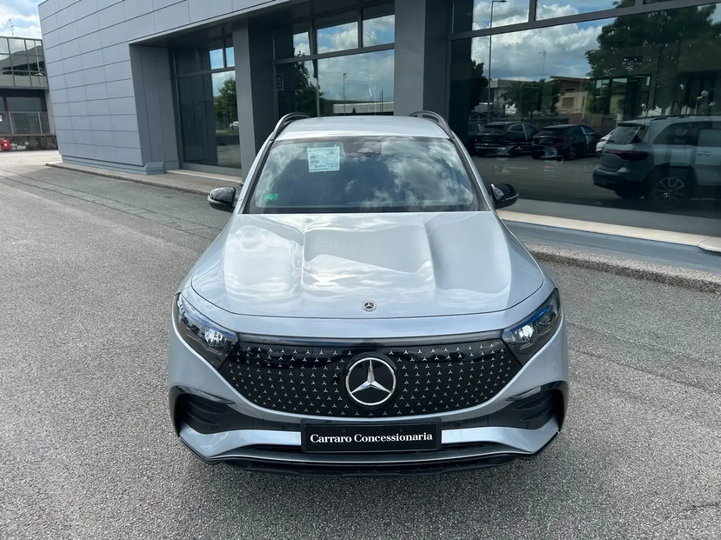 Mercedes-Benz EQB 250 + Argento - 2