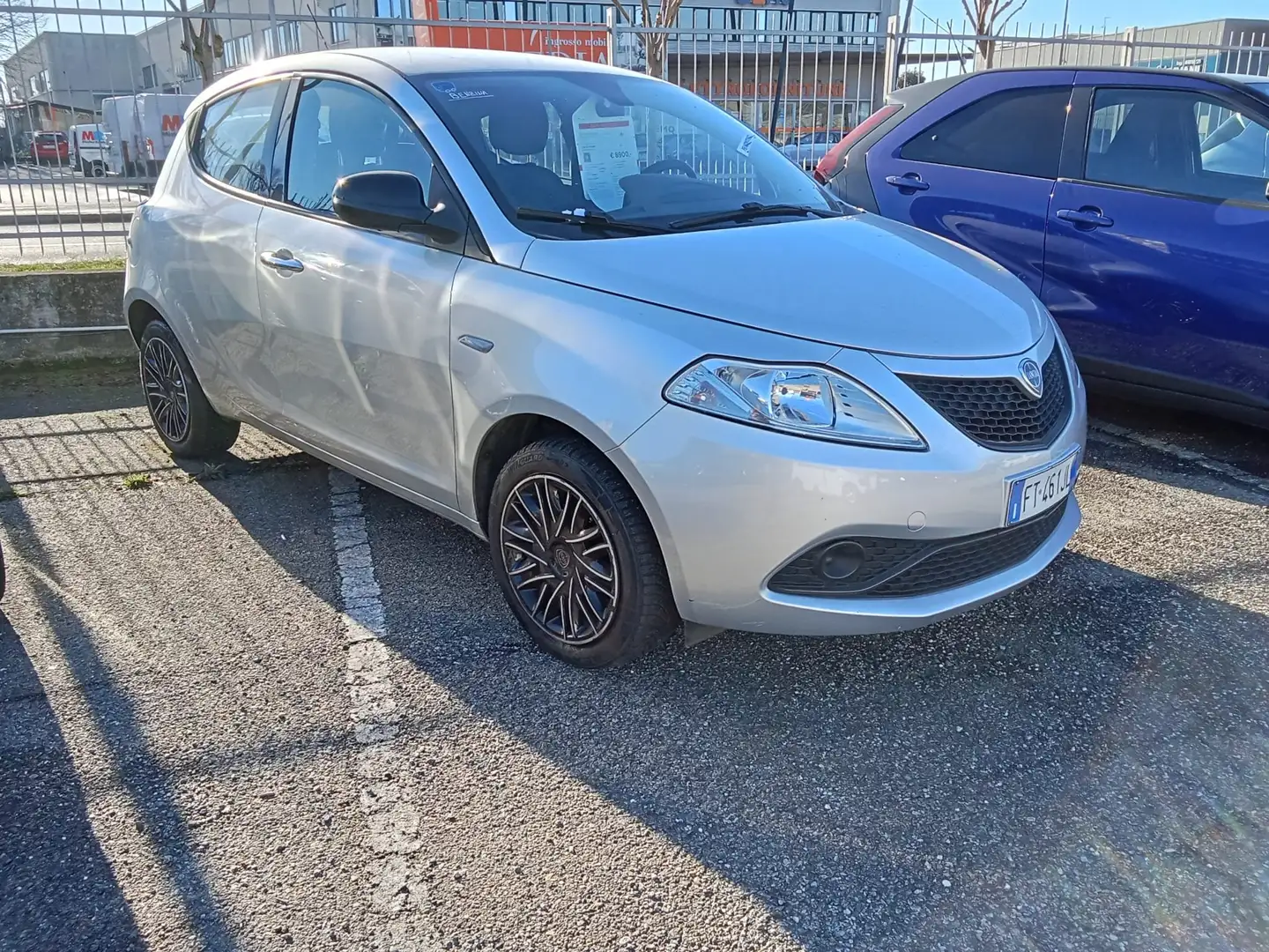 Lancia Ypsilon Ypsilon III 2015 1.2 s Grau - 2