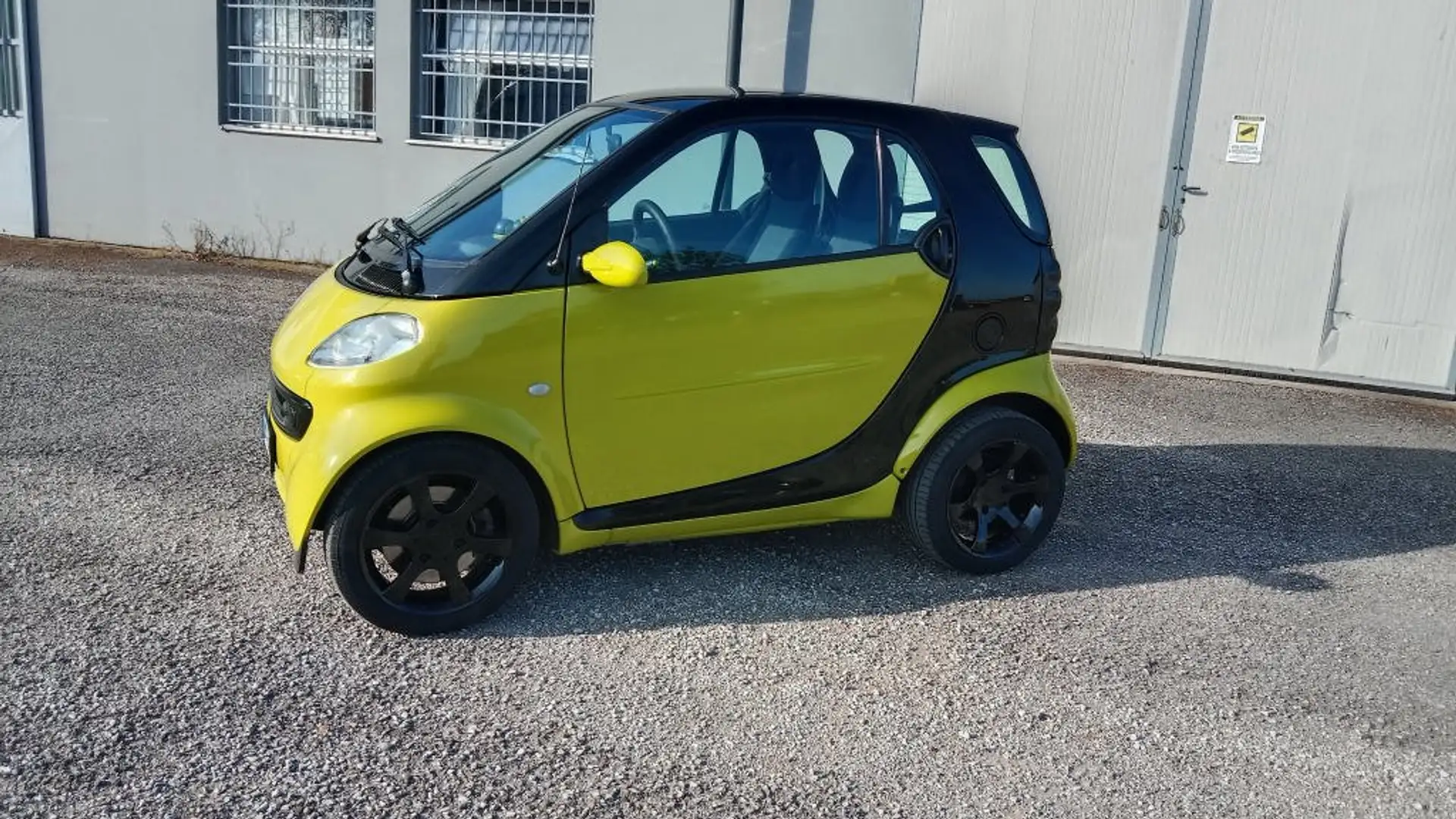 smart forTwo 800 cdi- Leggere descrizione Jaune - 2