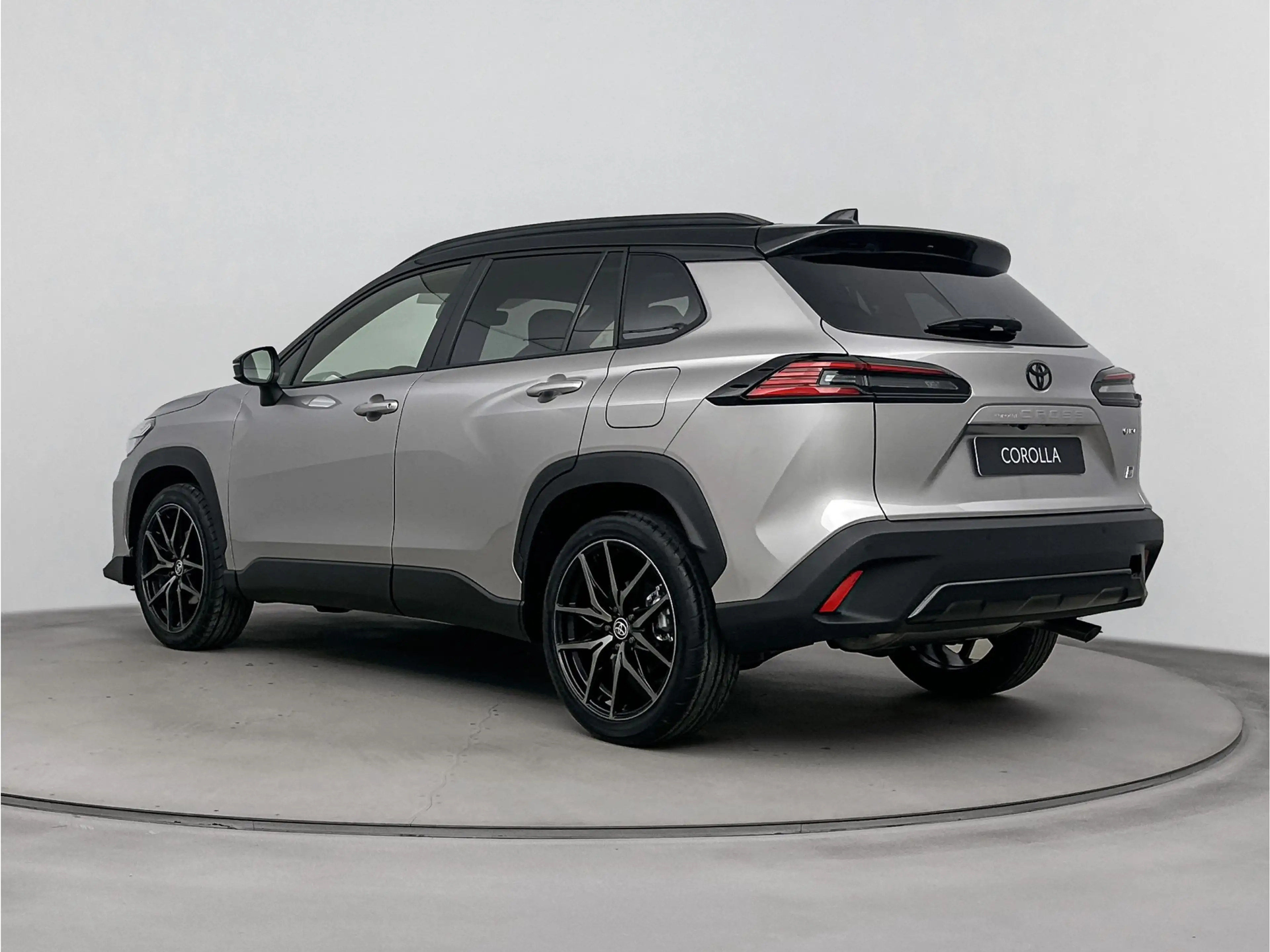 Toyota Corolla Cross Hybrid 180 GR Sport | Apple Carplay & Android Auto — photo 5