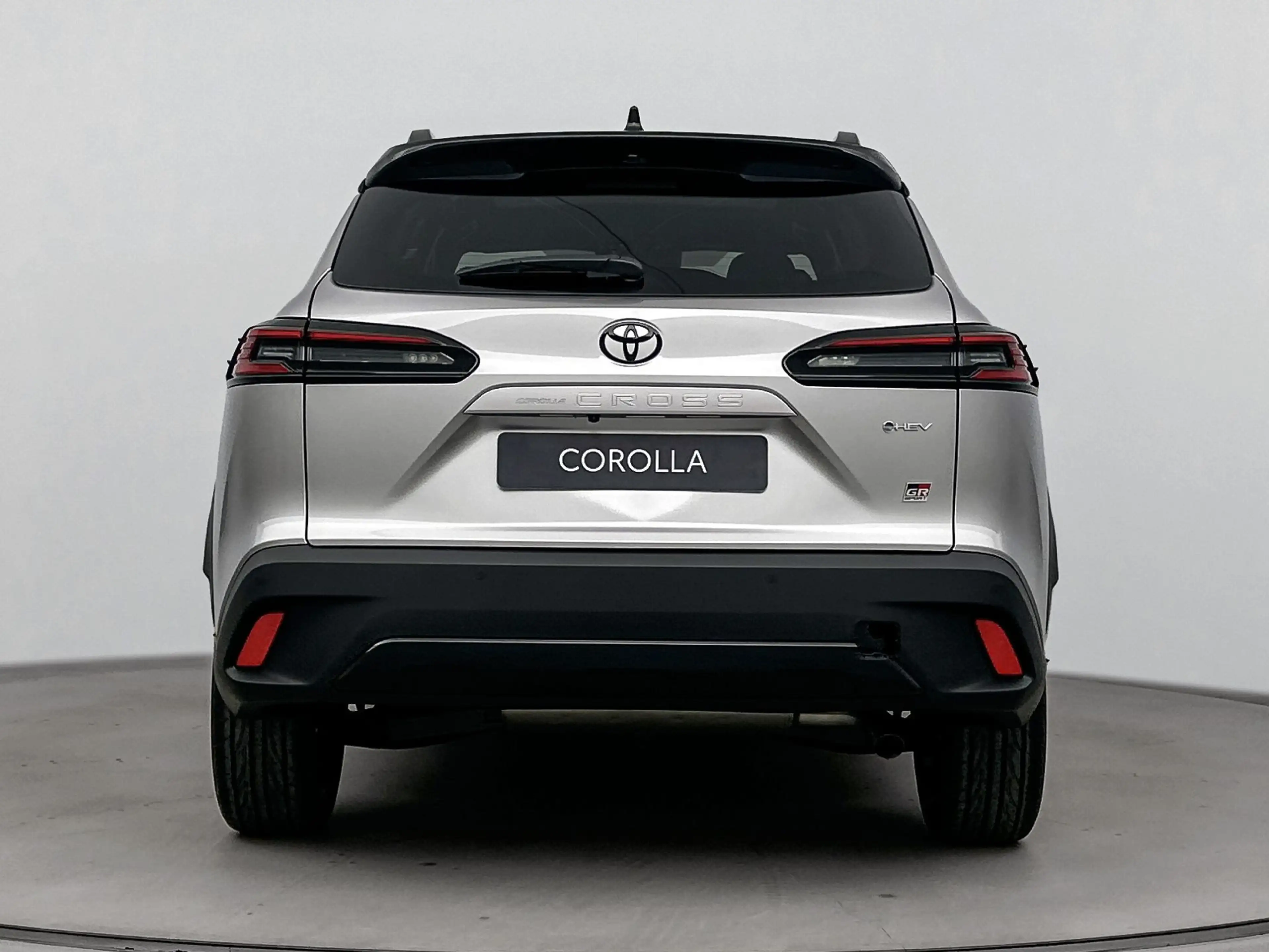 Toyota Corolla Cross Hybrid 180 GR Sport | Apple Carplay & Android Auto — photo 6