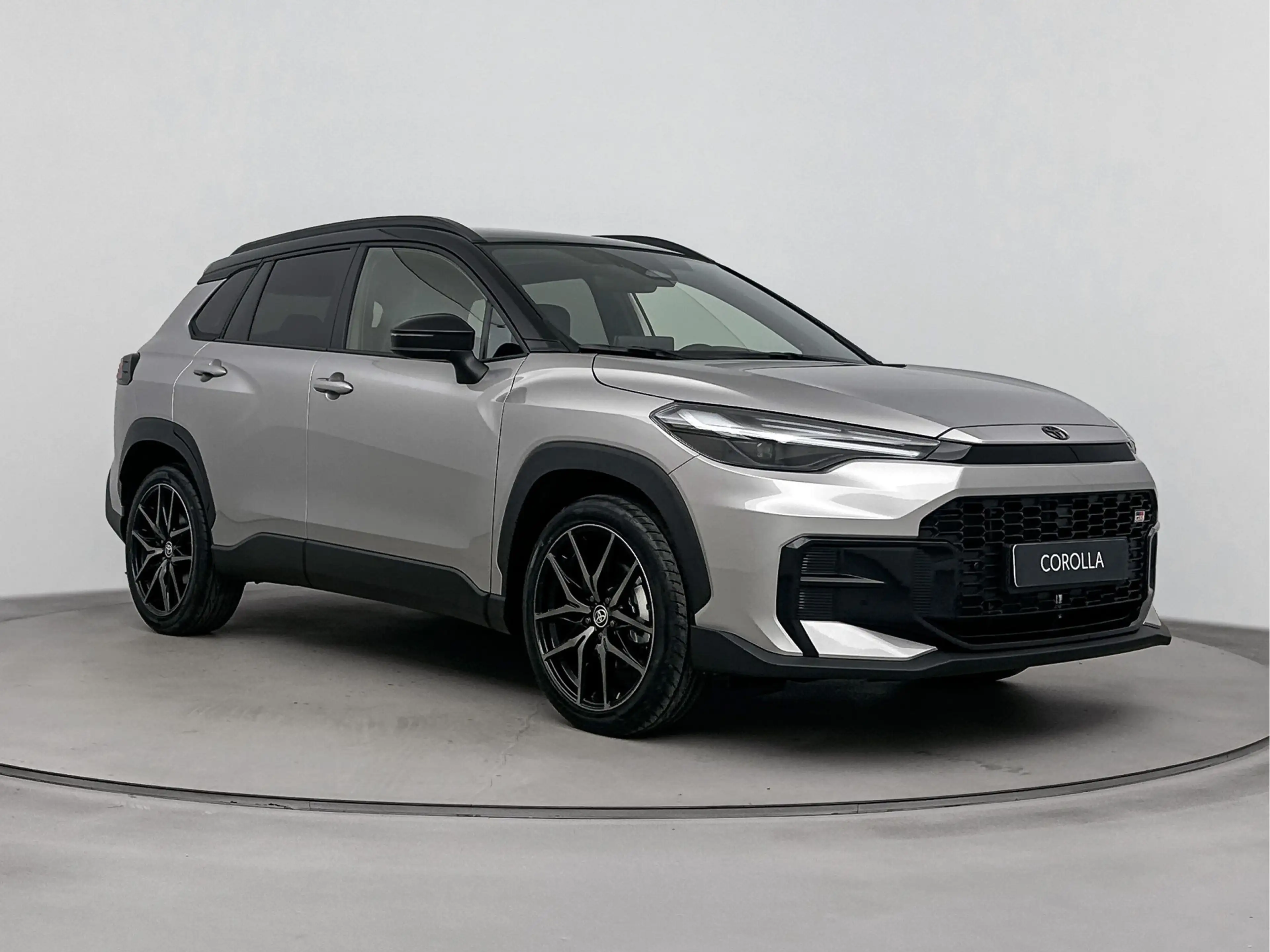 Toyota Corolla Cross Hybrid 180 GR Sport | Apple Carplay & Android Auto — photo 9