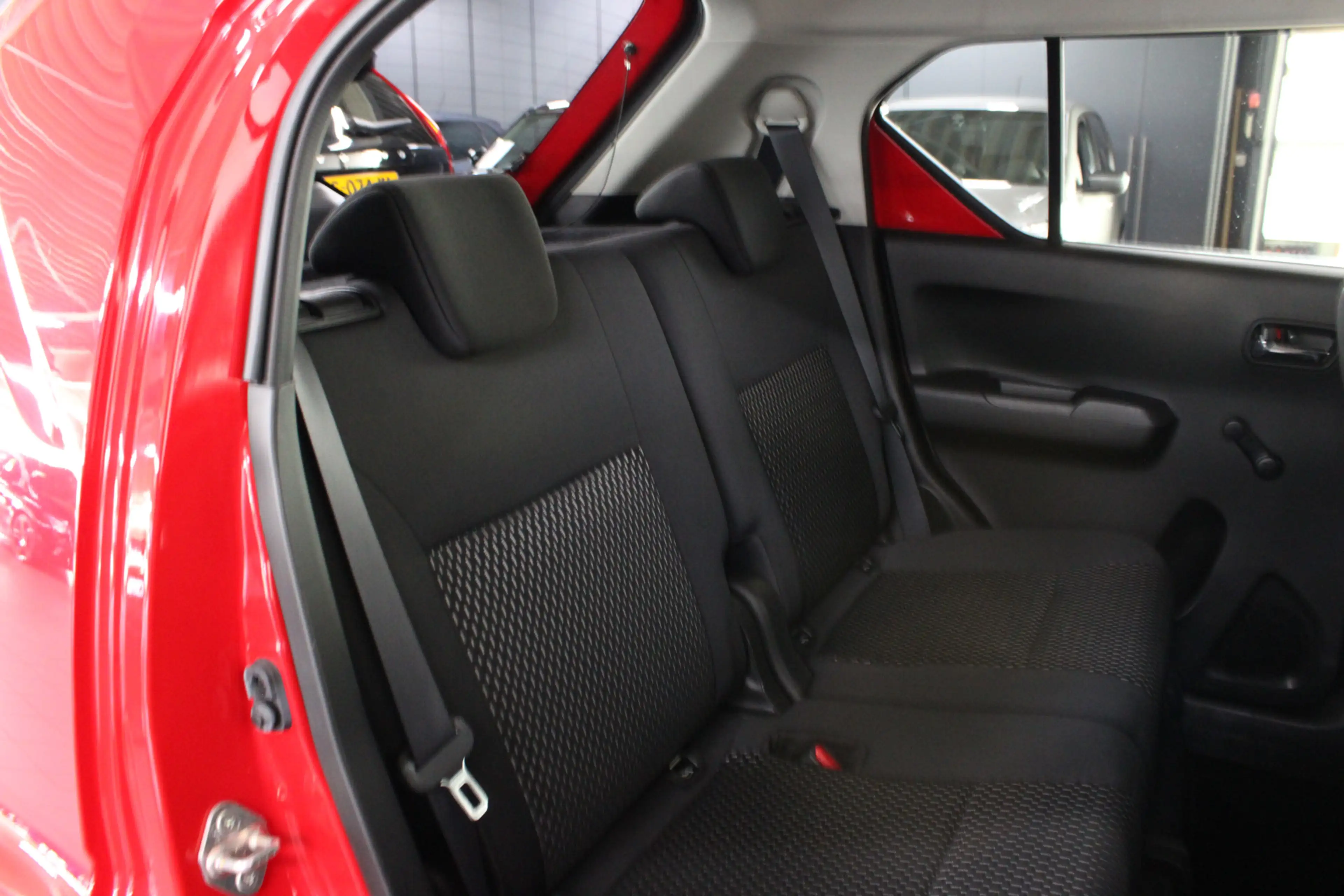 Suzuki Ignis 1.2 Smart Hybrid Select / Navi. / Stoelverwarming — photo 8