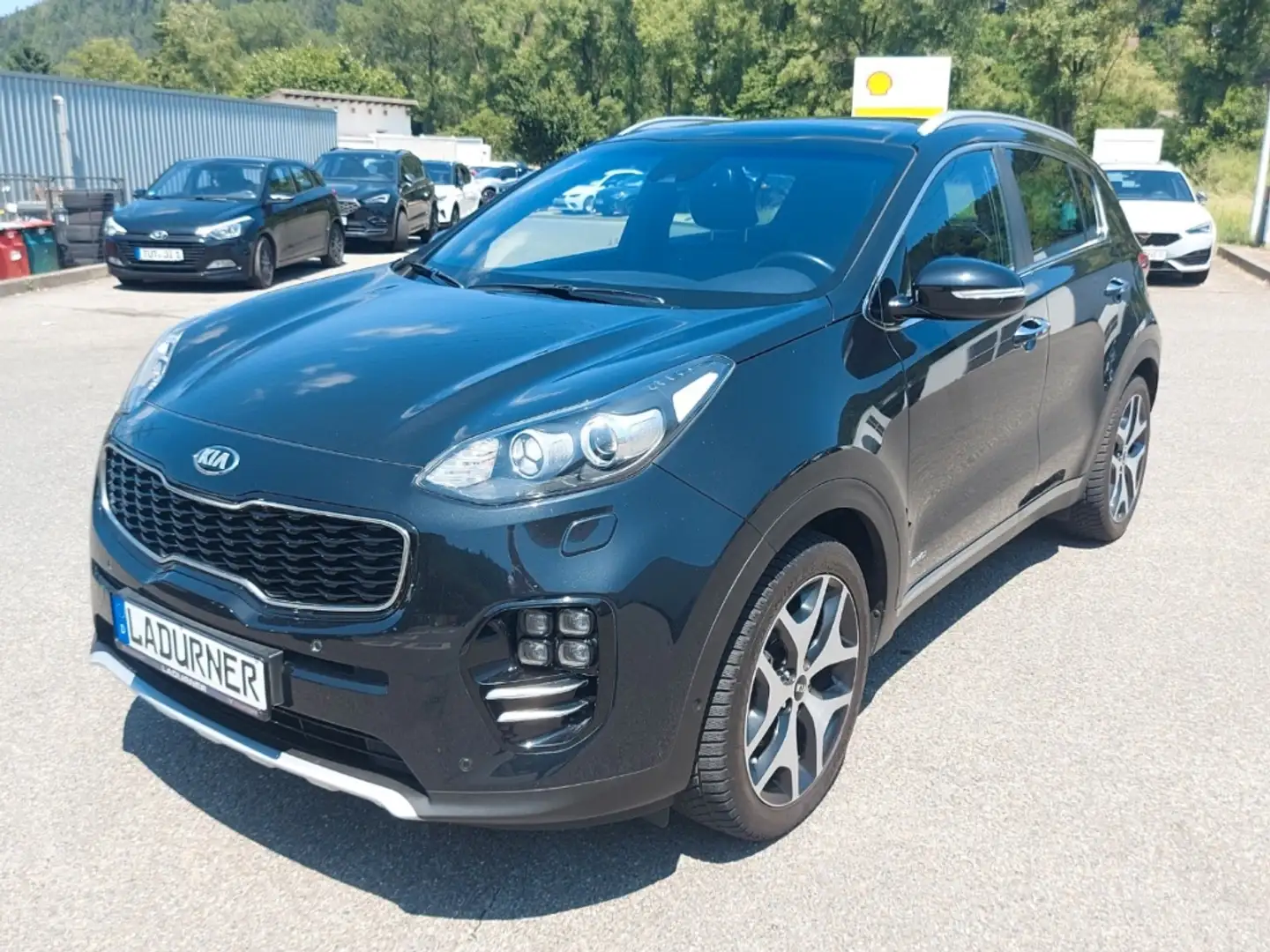 Kia Sportage GT-Line 4WD Sportpaket Panorama Navi Soundsystem B Schwarz - 2