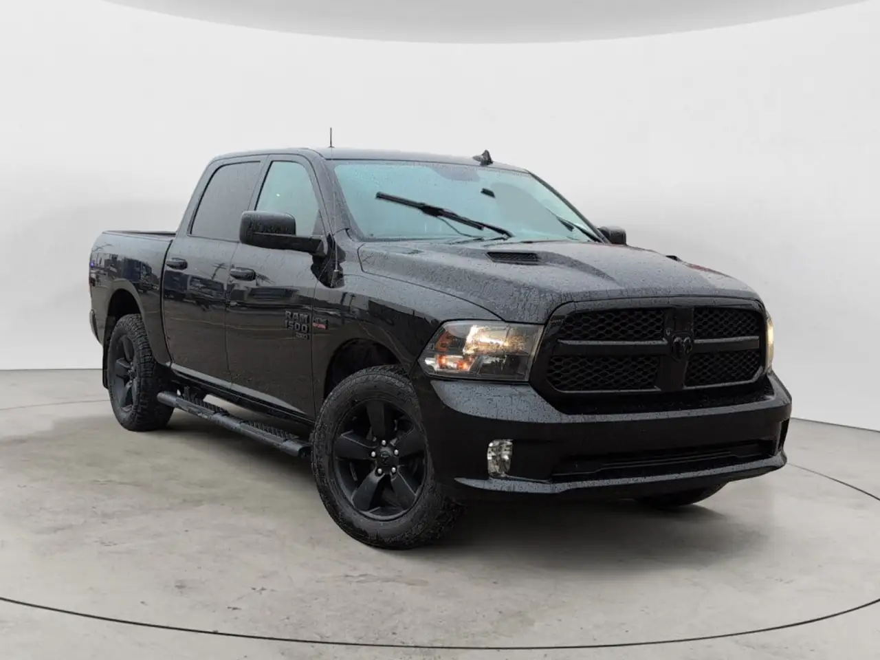 RAM 1500 снимка RAM 1500