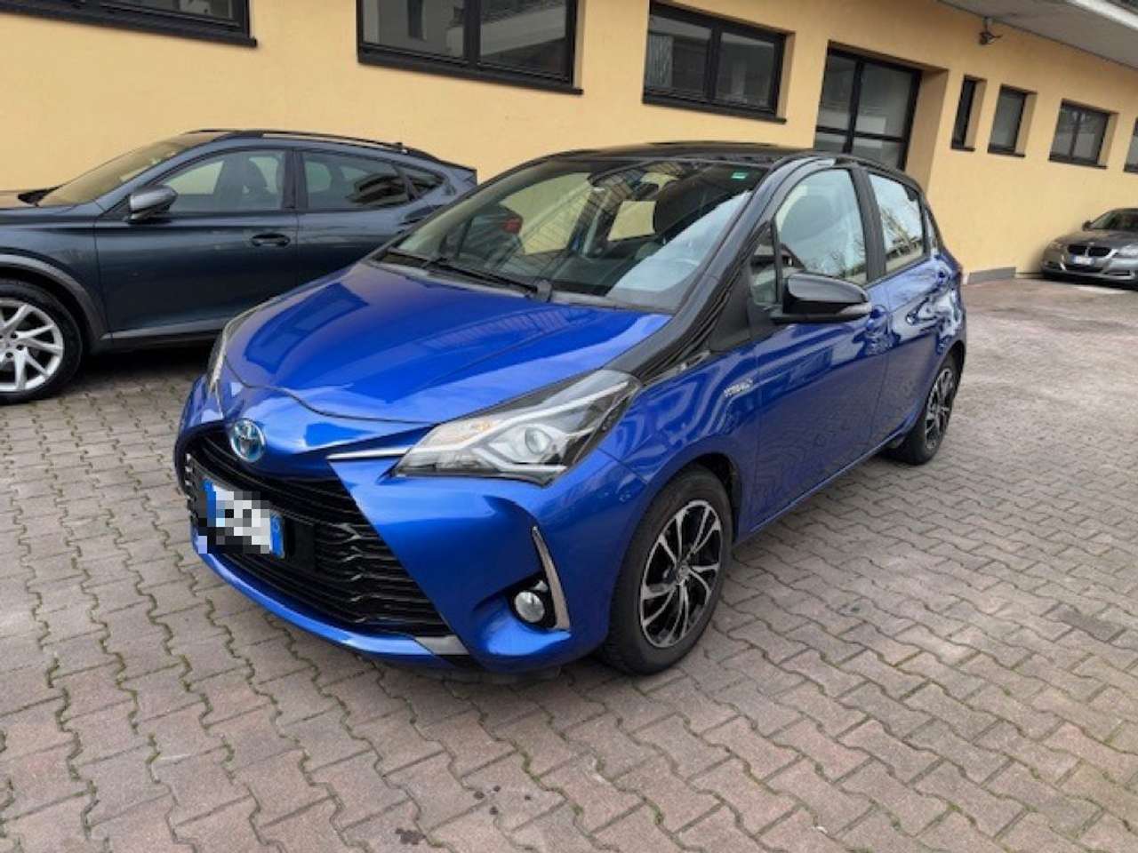 Toyota Yaris 1.5 Hybrid 5 porte Business