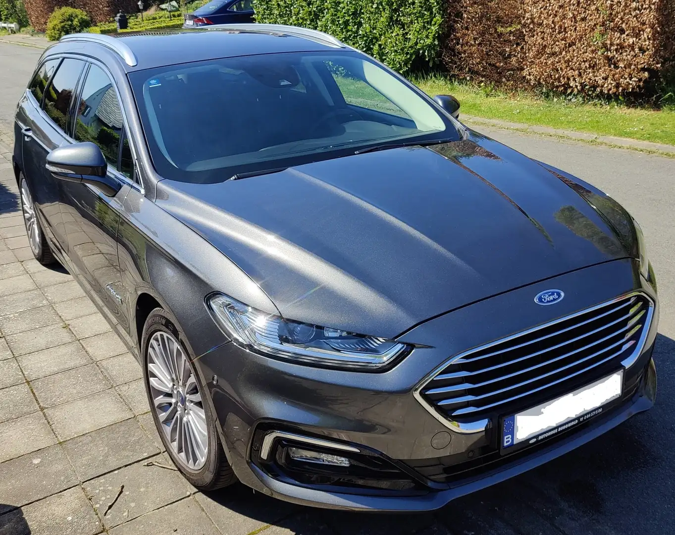 Ford Mondeo SW 2.0 Hybrid Business Edition Grijs - 2