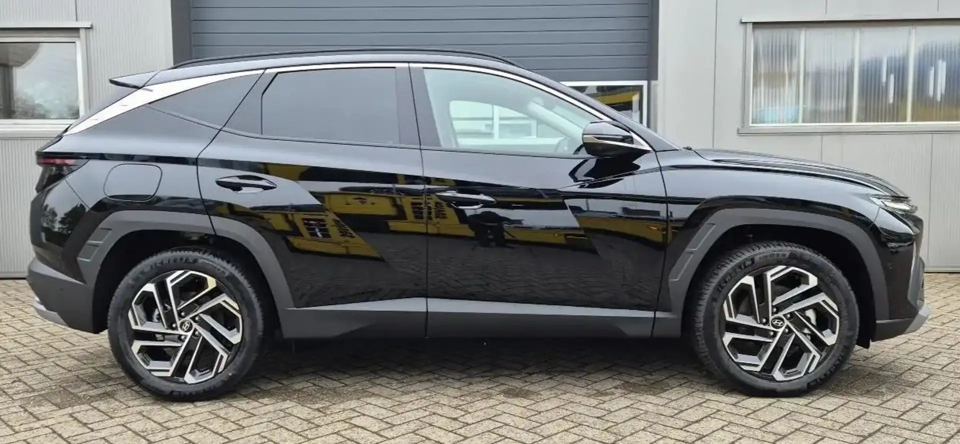 Hyundai TUCSON 1.6 Hev 215 cv Exellence KM ZERO Nero - 2