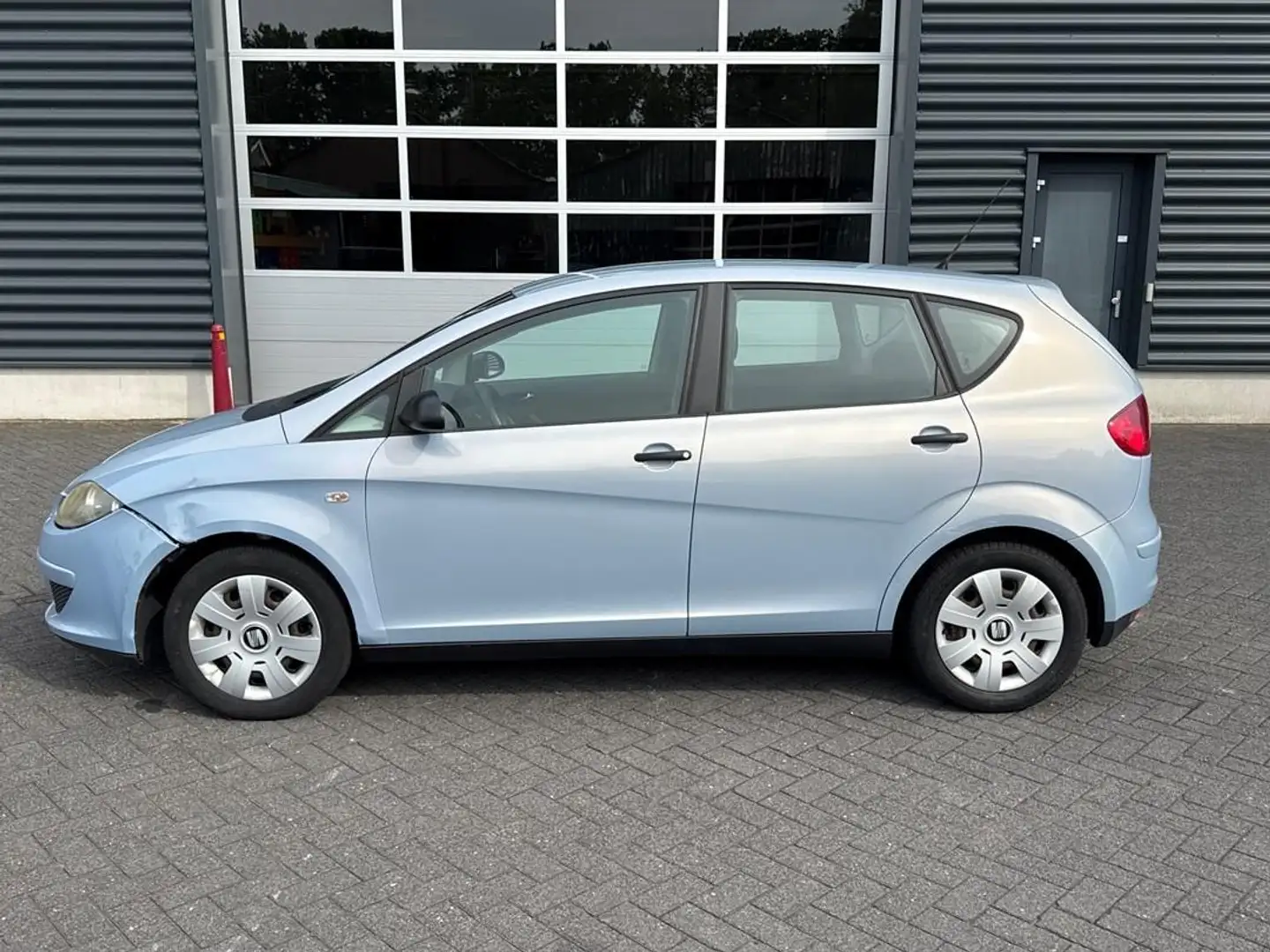 SEAT Altea 1.6 Reference , airco Blauw - 2