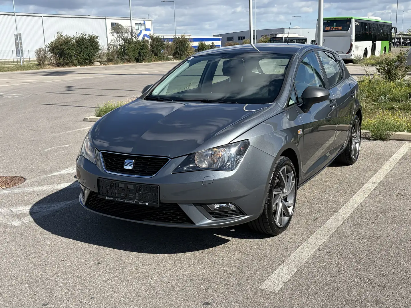 SEAT Ibiza Chili&Style 1,2 Grau - 1