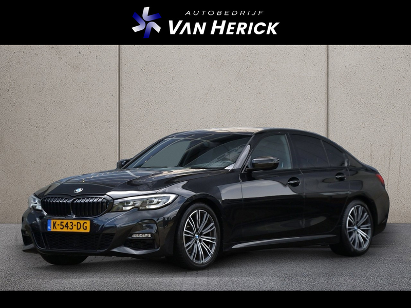 BMW 318 3-serie 318i M-Sport Automaat | Shadow Line | Acht